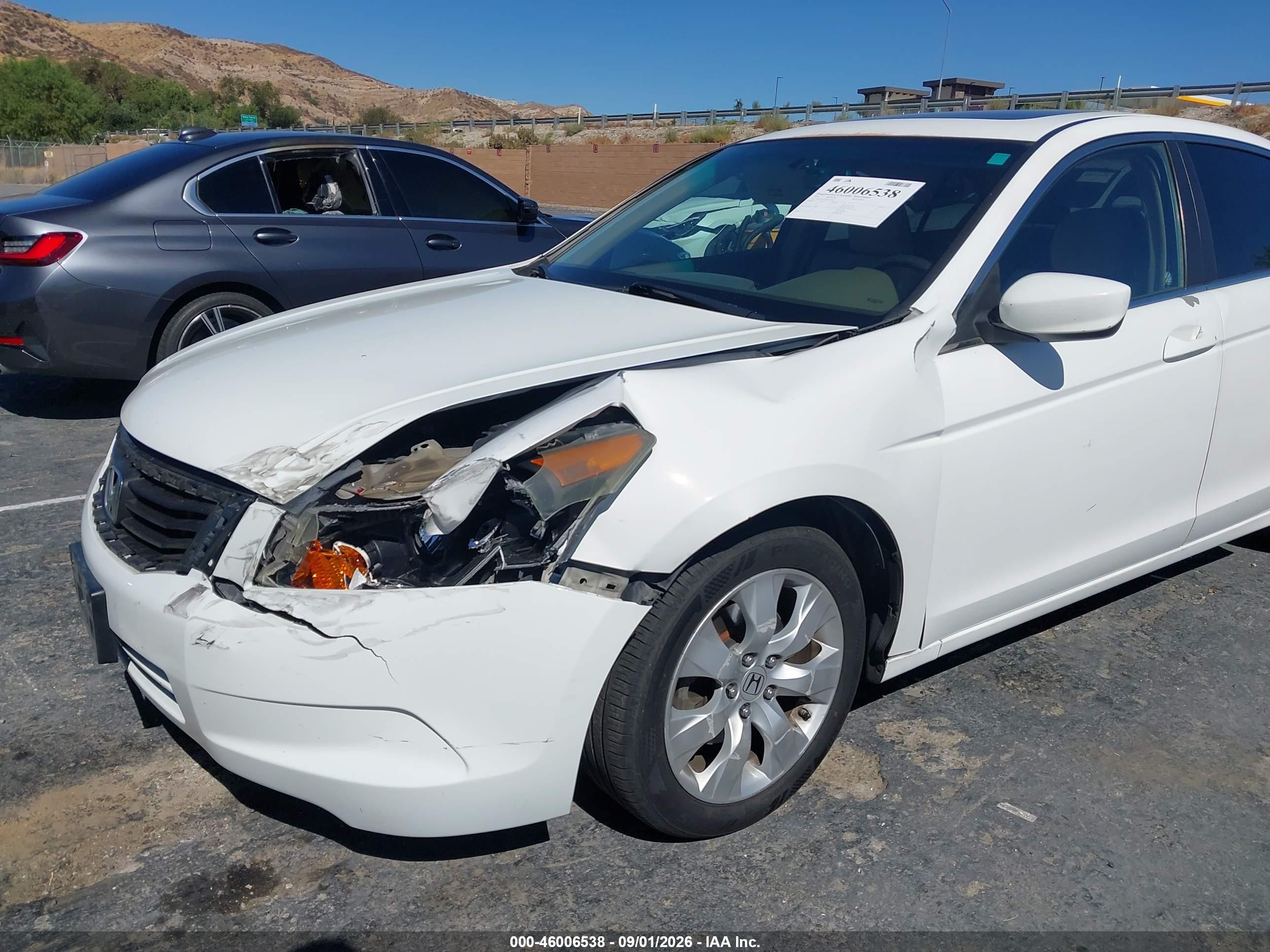 2009 Honda Accord 2.4 Ex White vin: 1HGCP26759A183025