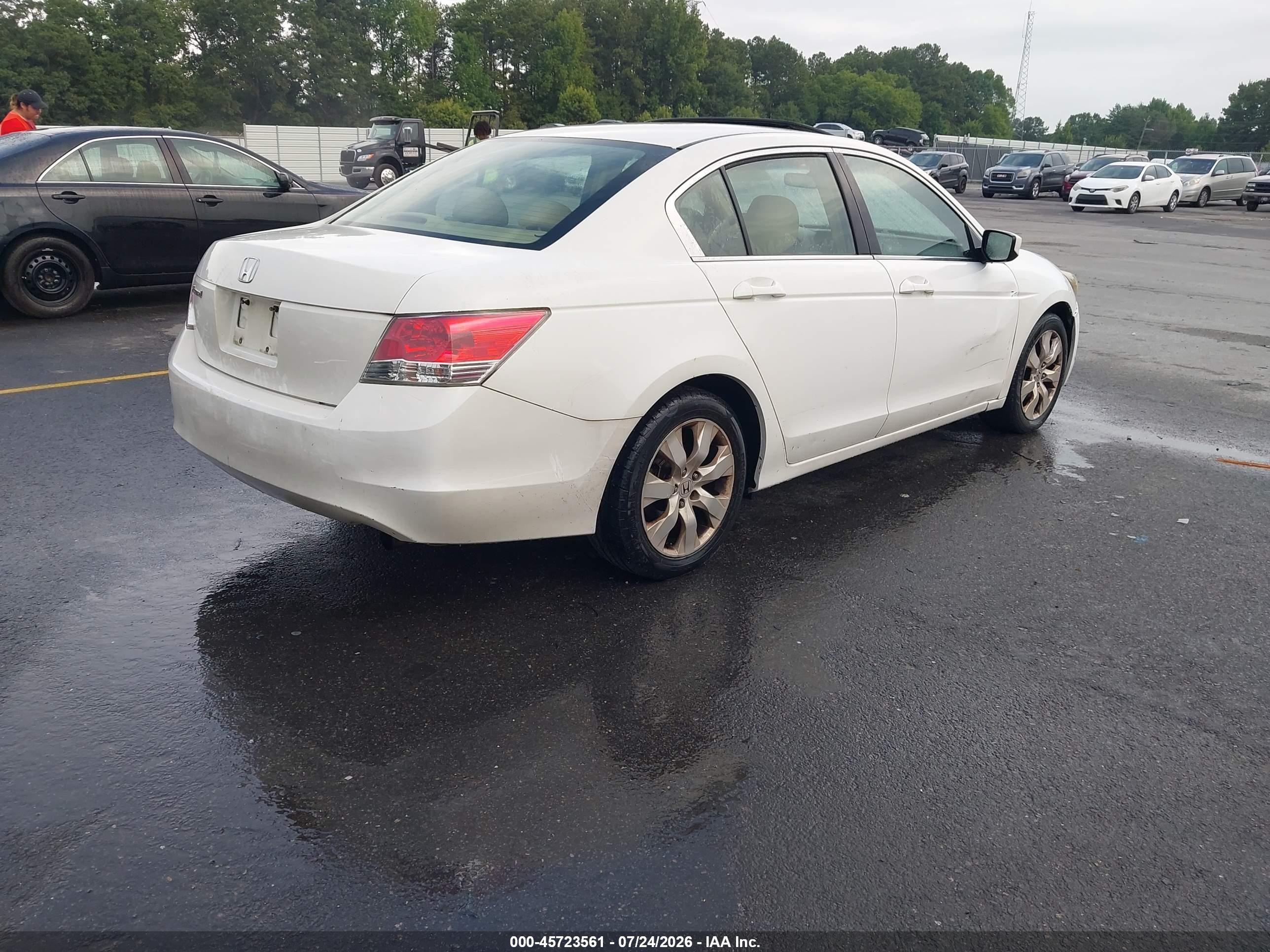 2008 Honda Accord 2.4 Ex White vin: 1HGCP26768A113595