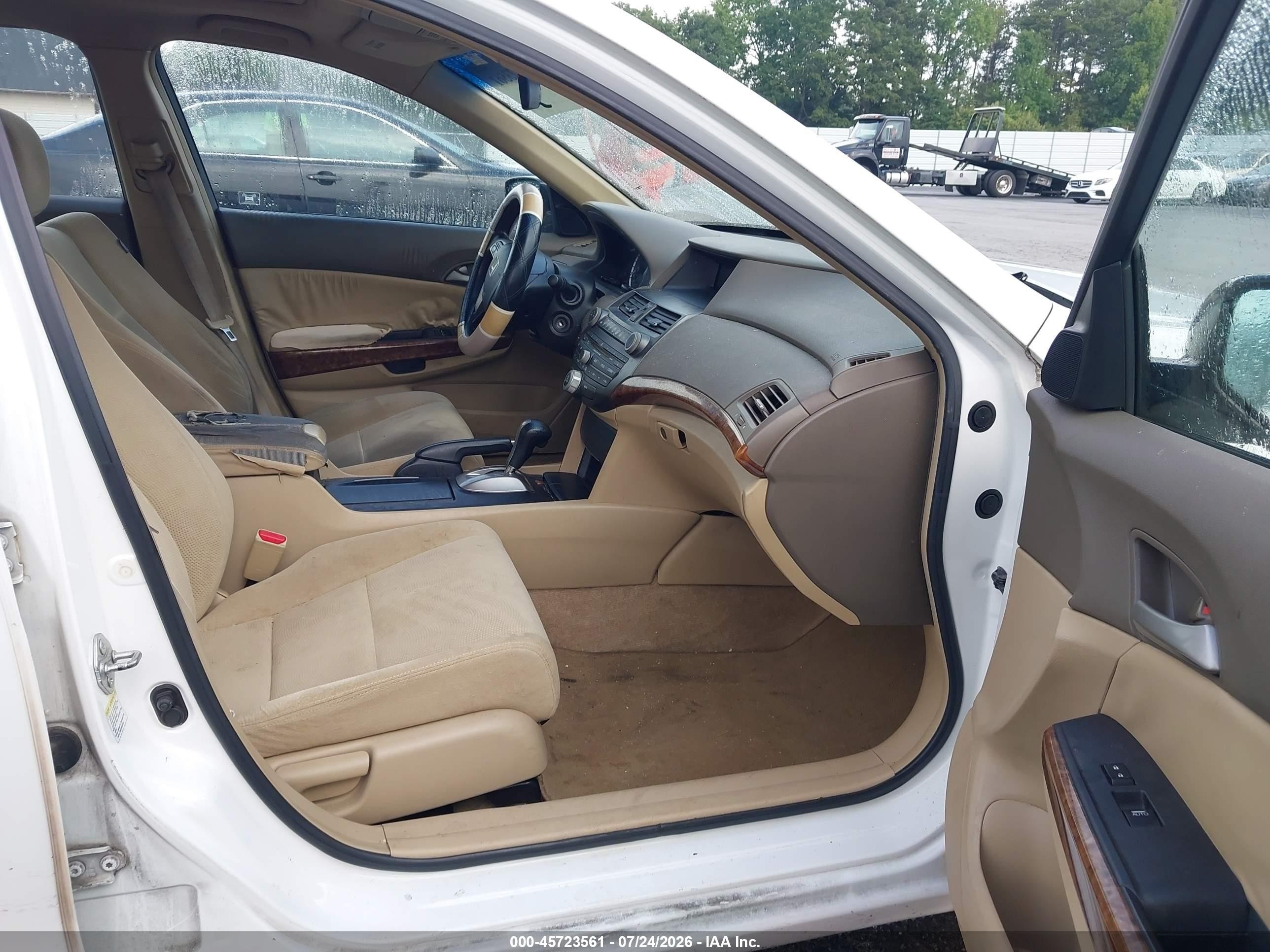 2008 Honda Accord 2.4 Ex White vin: 1HGCP26768A113595