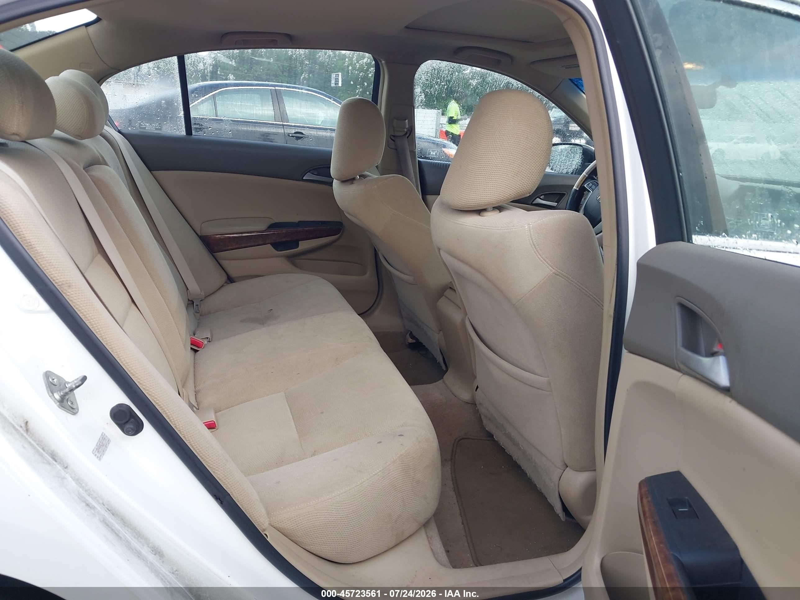 2008 Honda Accord 2.4 Ex White vin: 1HGCP26768A113595