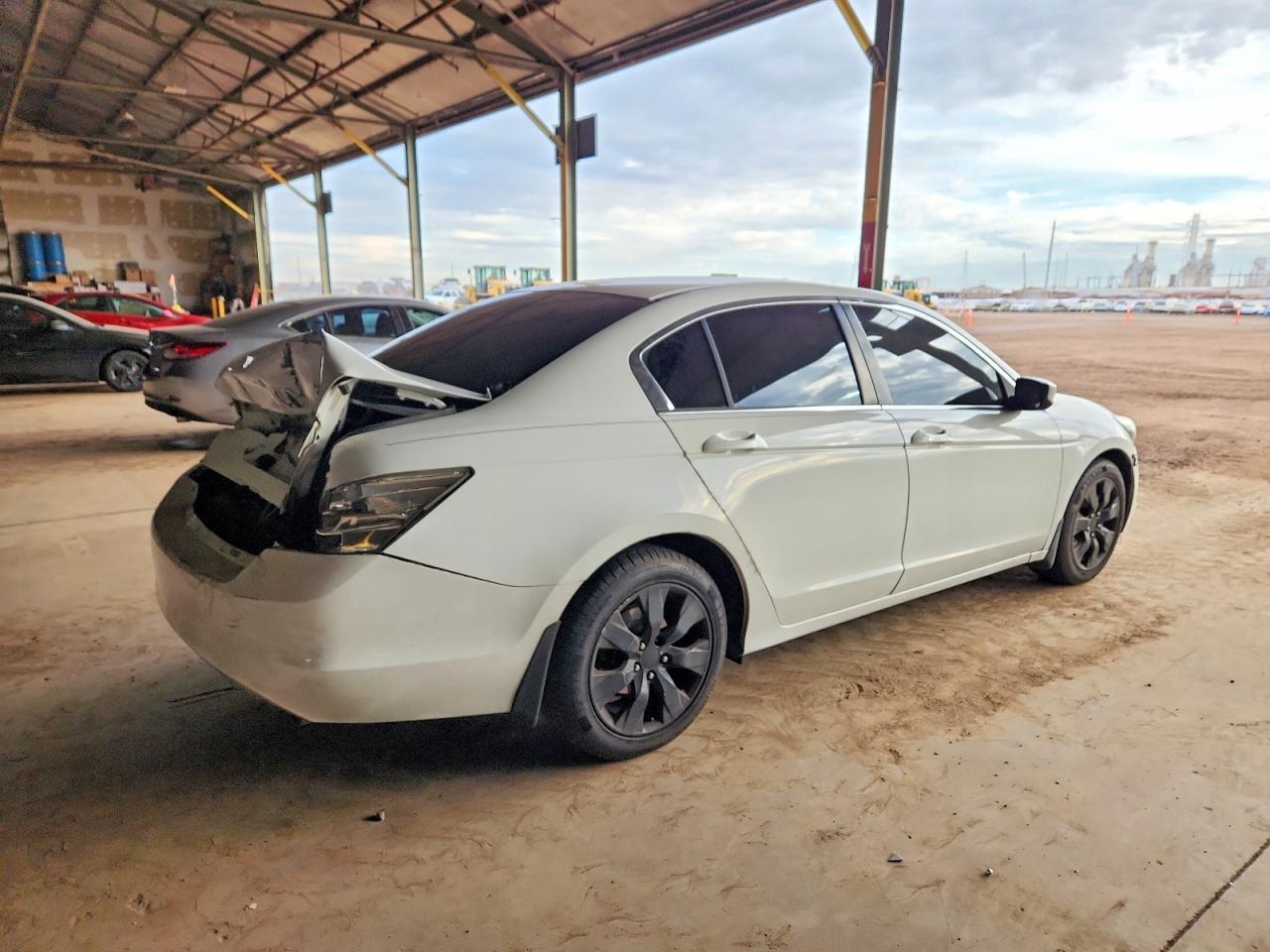 2009 Honda Accord Ex White vin: 1HGCP26769A109161
