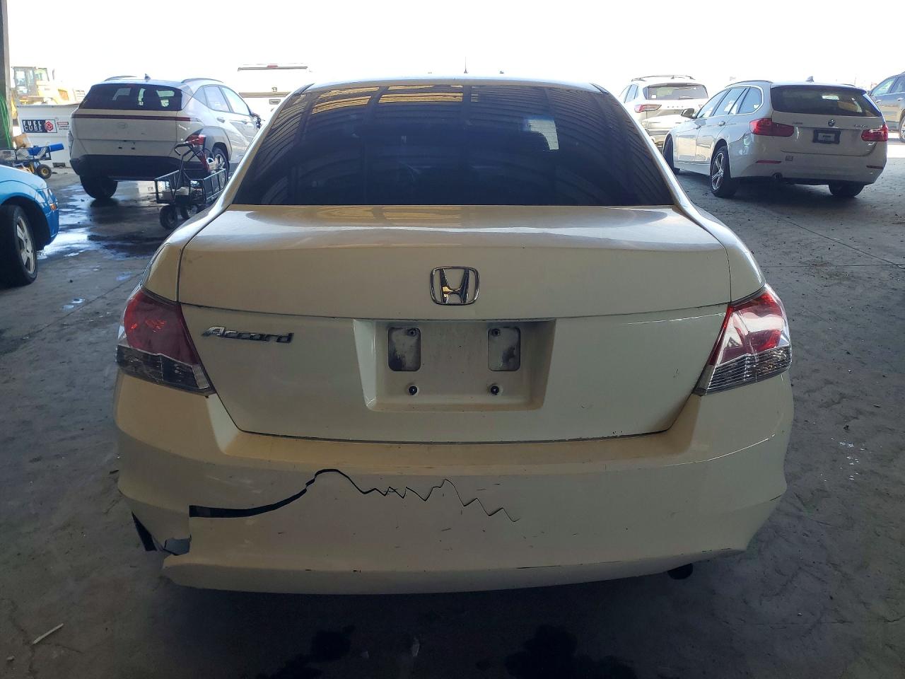 2009 Honda Accord Ex White vin: 1HGCP26769A162667