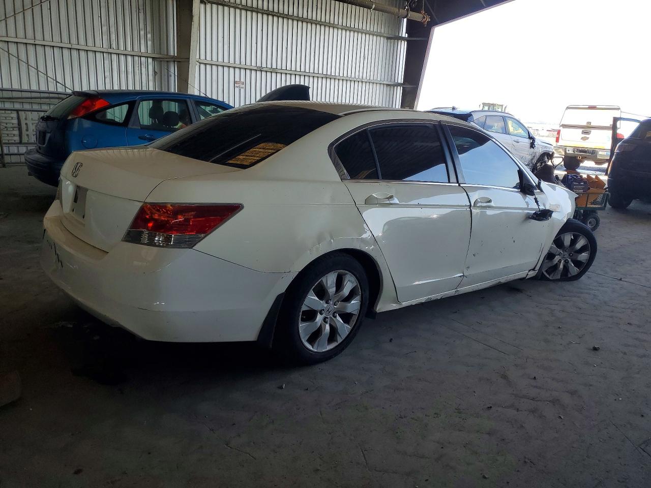 2009 Honda Accord Ex White vin: 1HGCP26769A162667