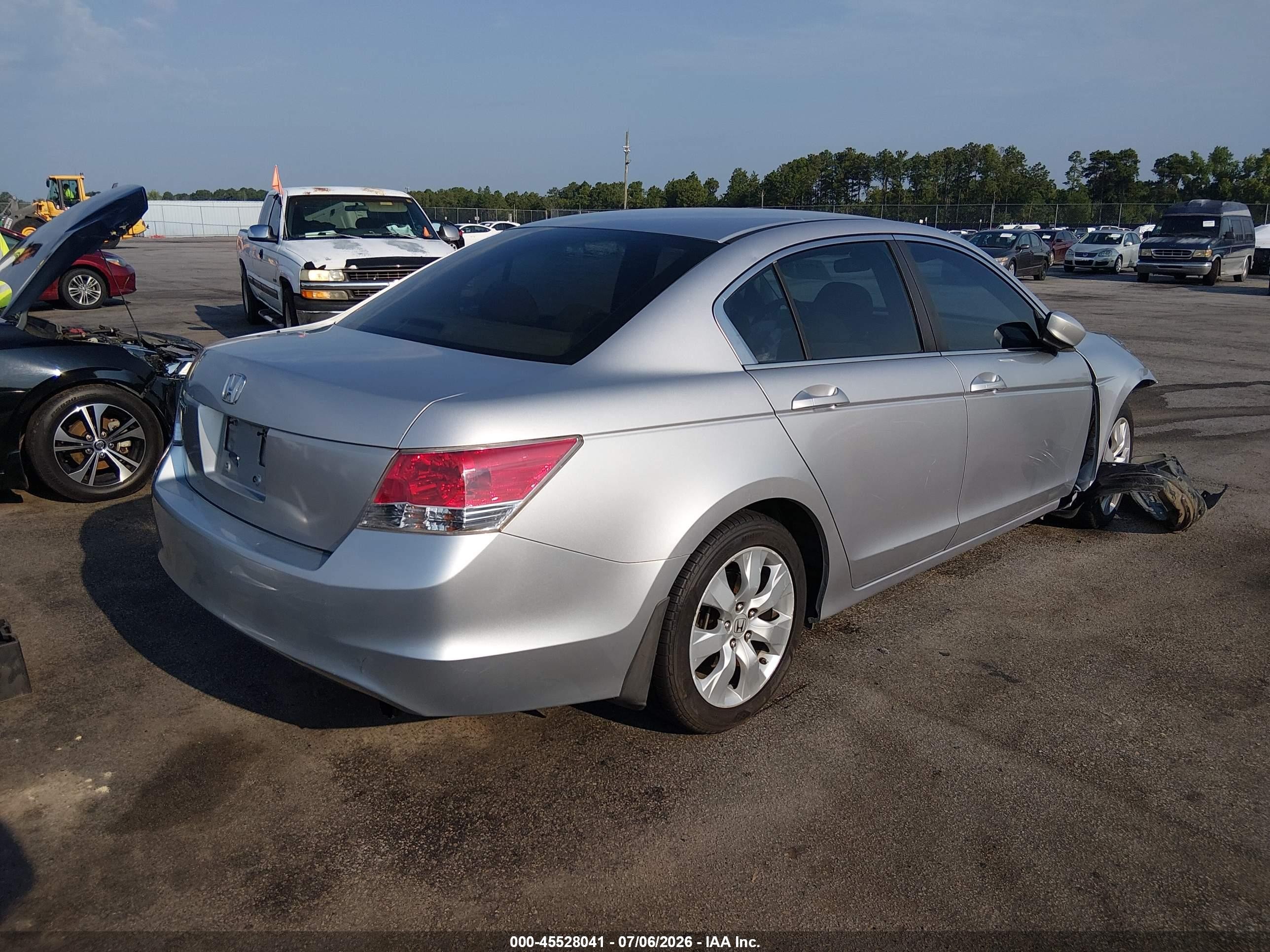2008 Honda Accord 2.4 Ex Серебряный vin: 1HGCP26788A133394