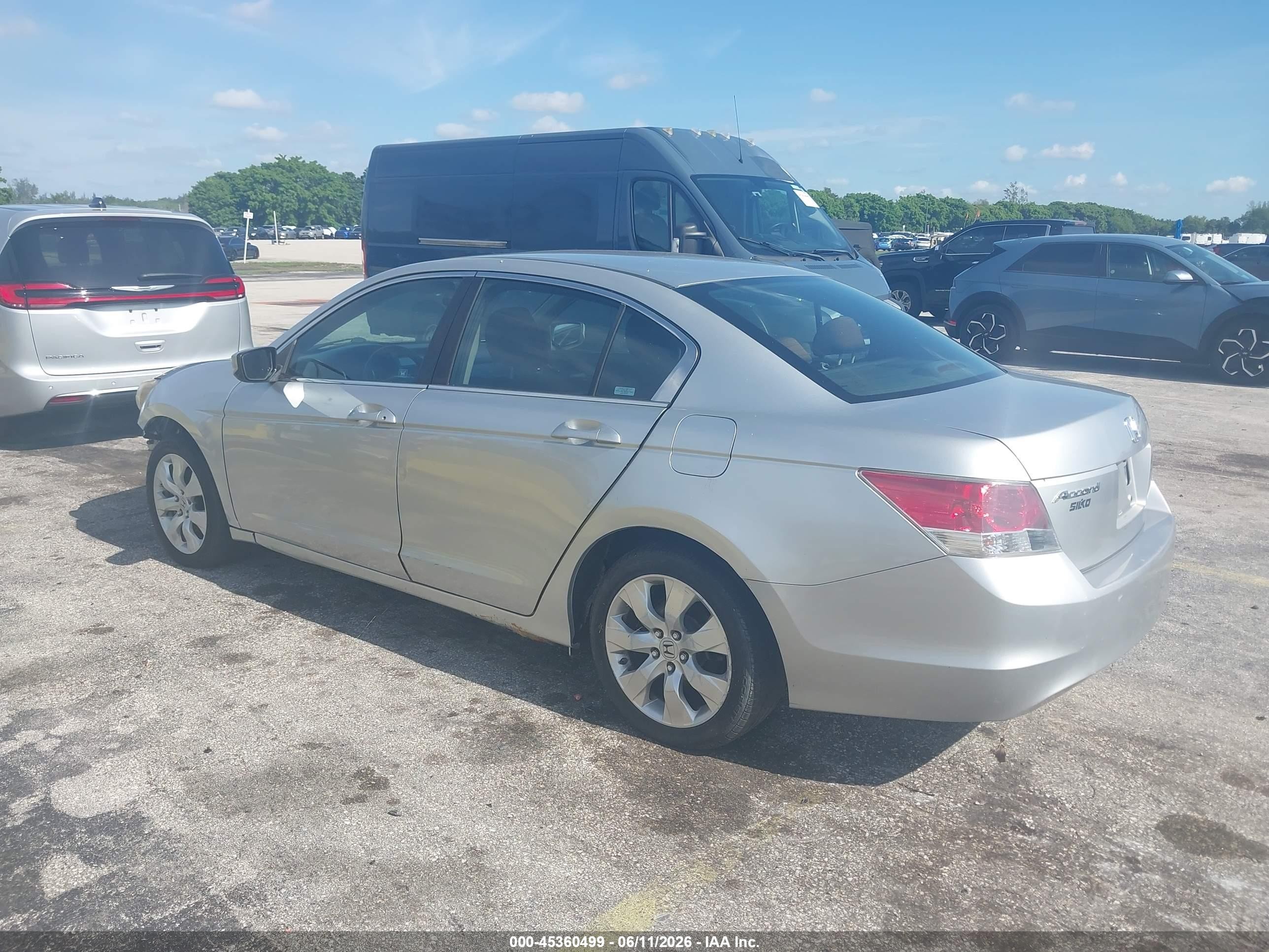 2009 Honda Accord 2.4 Ex Silver vin: 1HGCP26789A016772