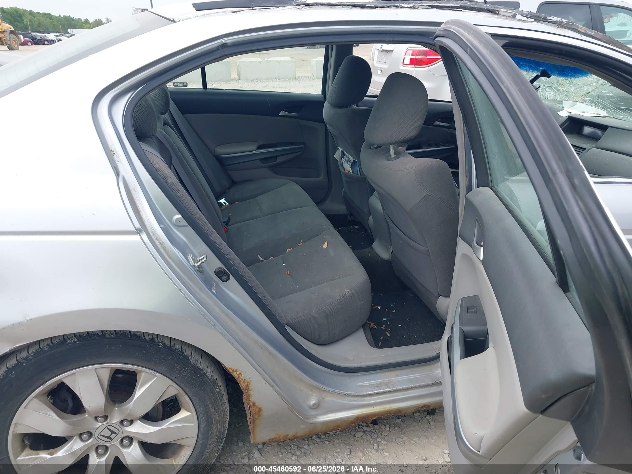 2008 Honda Accord 2.4 Ex Silver vin: 1HGCP267X8A118136