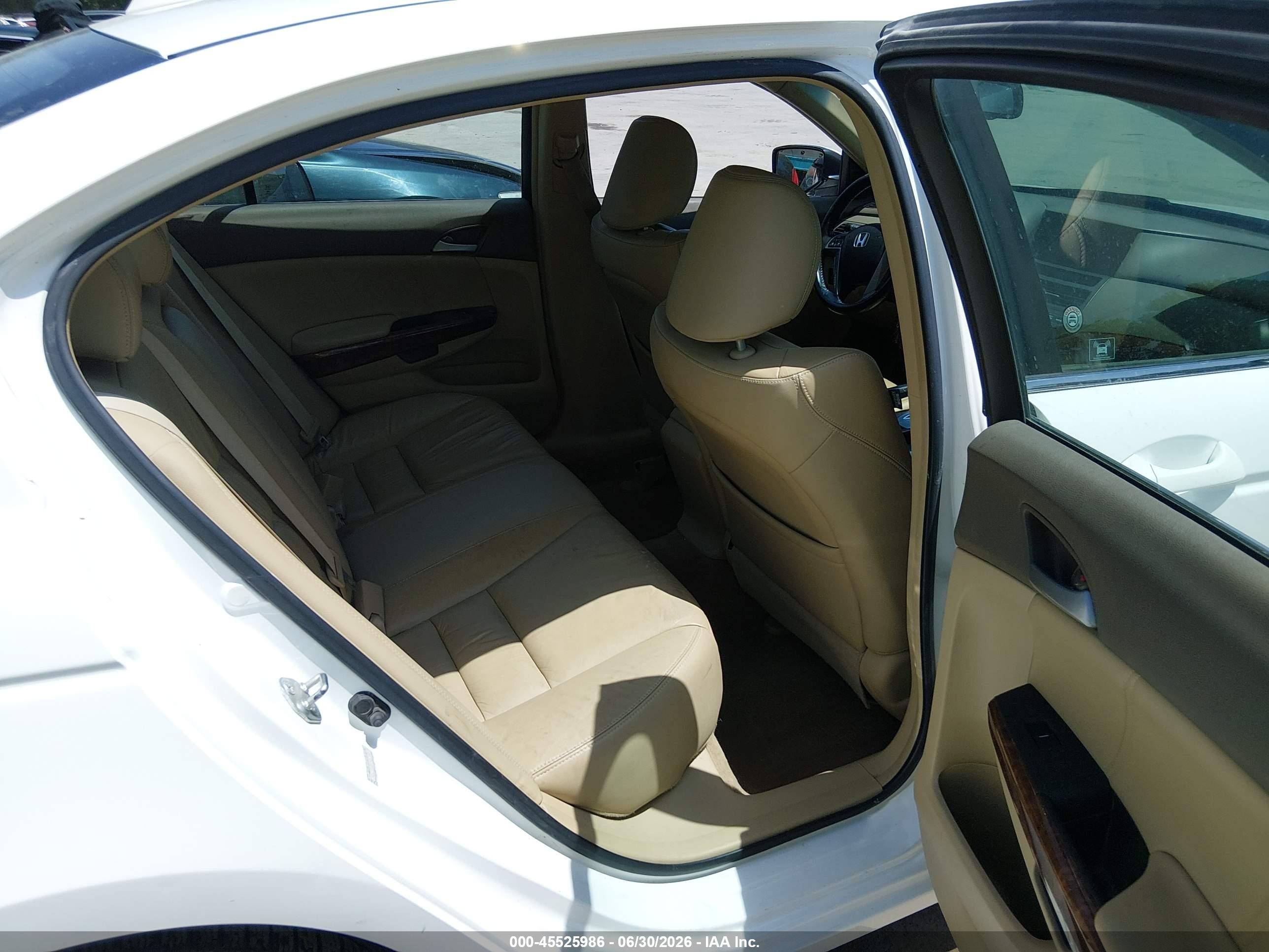 2009 Honda Accord 2.4 Ex-l White vin: 1HGCP26809A035681