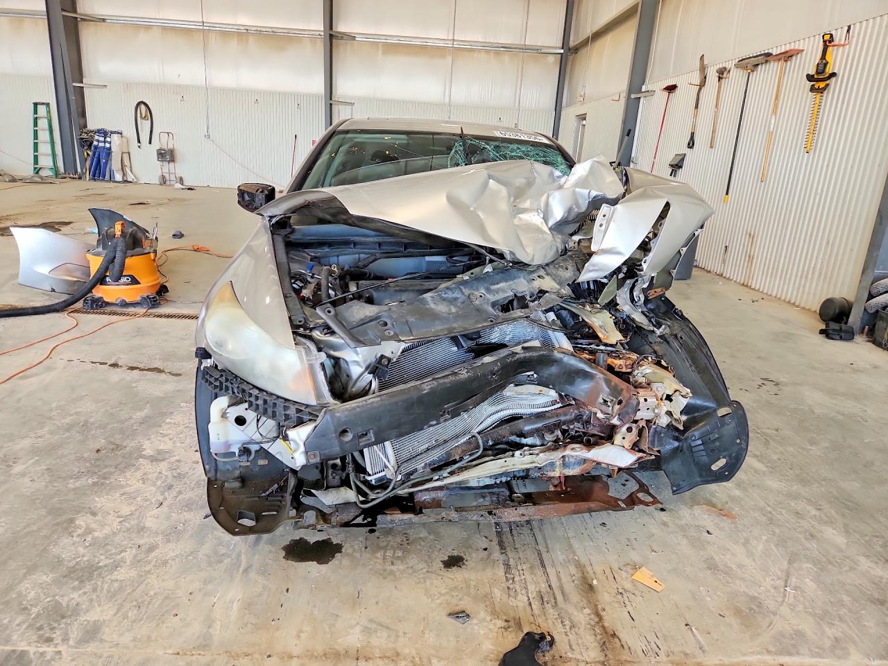 2008 Honda Accord Exl Silver vin: 1HGCP26818A008875
