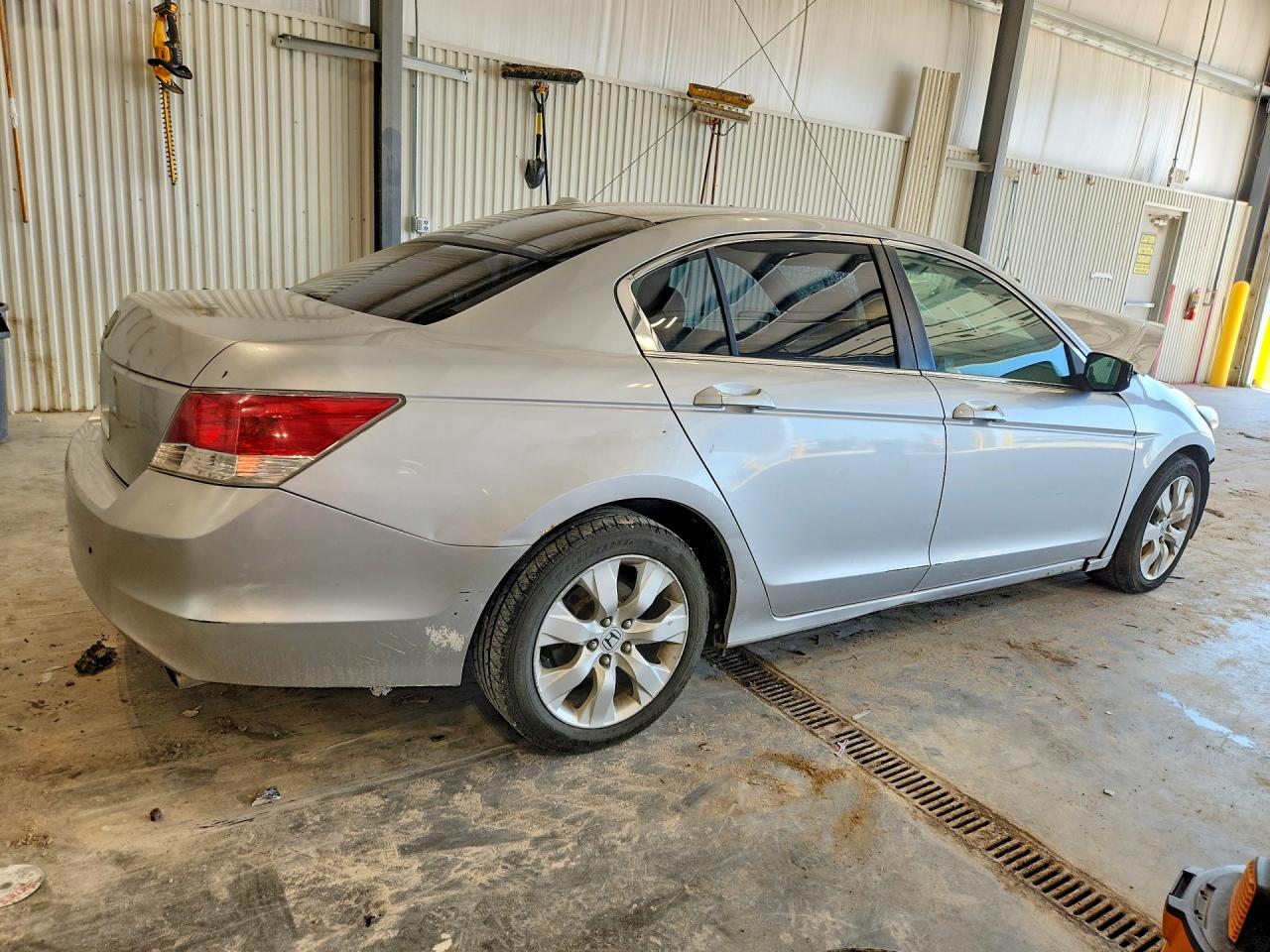 2008 Honda Accord Exl Silver vin: 1HGCP26818A008875