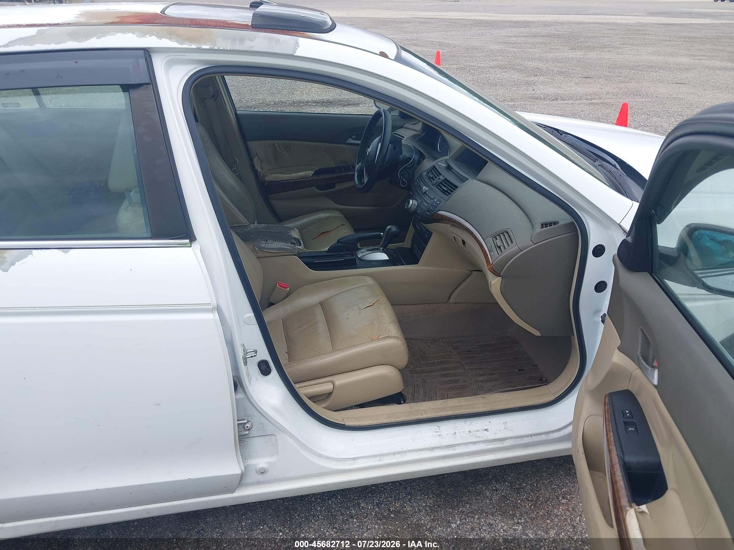 2009 Honda Accord 2.4 Ex-l White vin: 1HGCP26819A120027