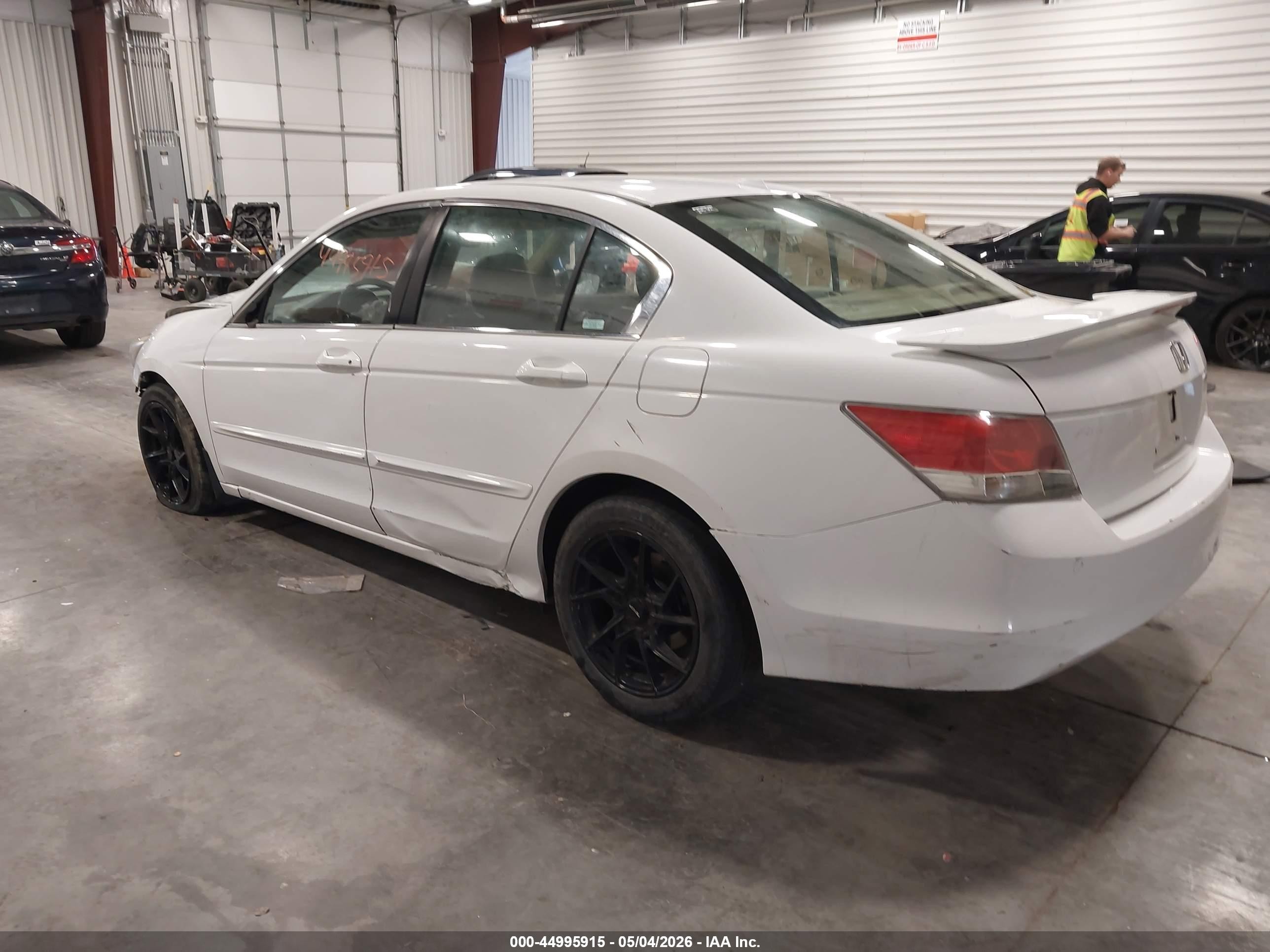 2008 Honda Accord 2.4 Ex-l White vin: 1HGCP26848A096126
