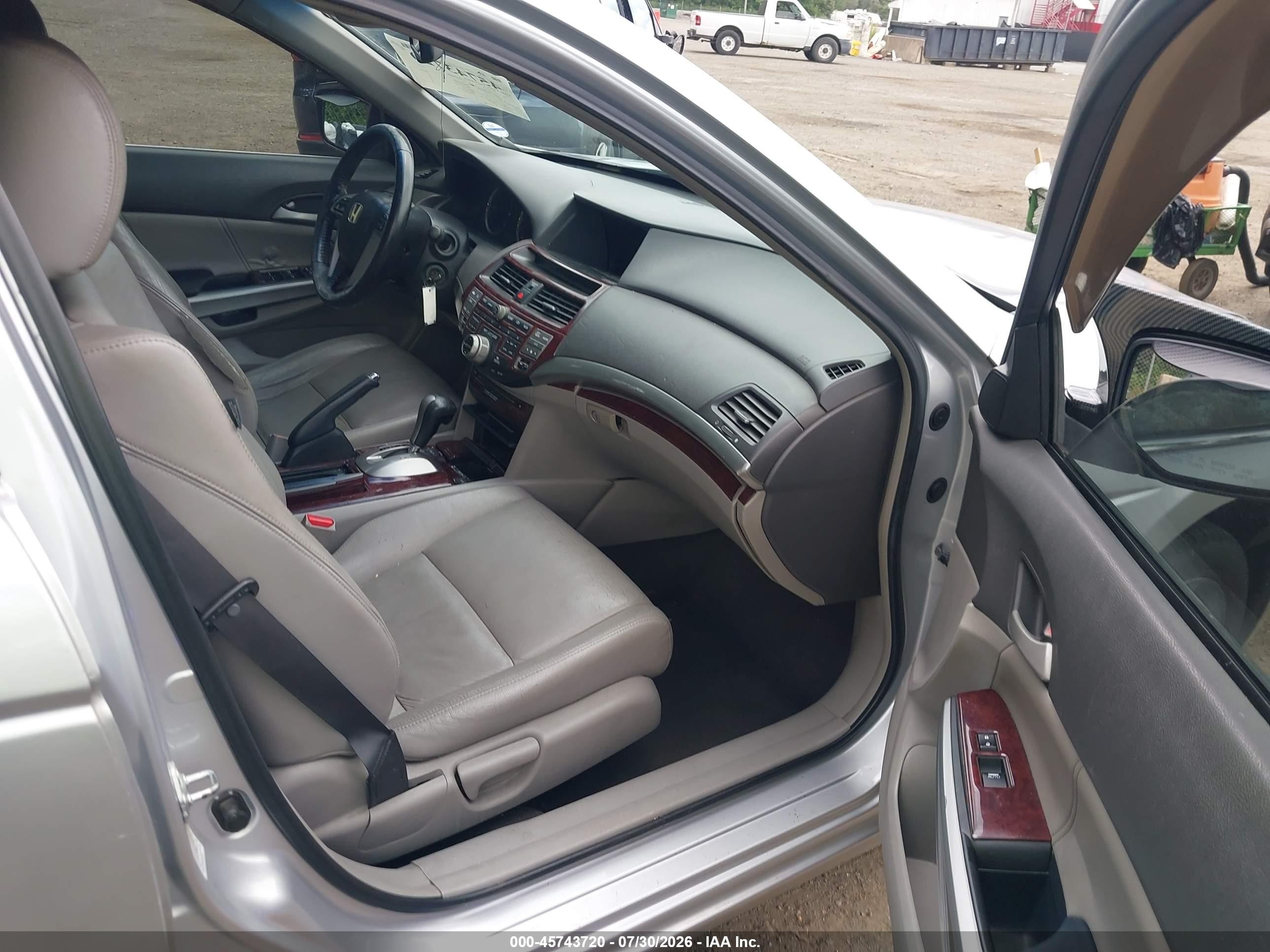 2009 Honda Accord 2.4 Ex-l Silver vin: 1HGCP26849A099741
