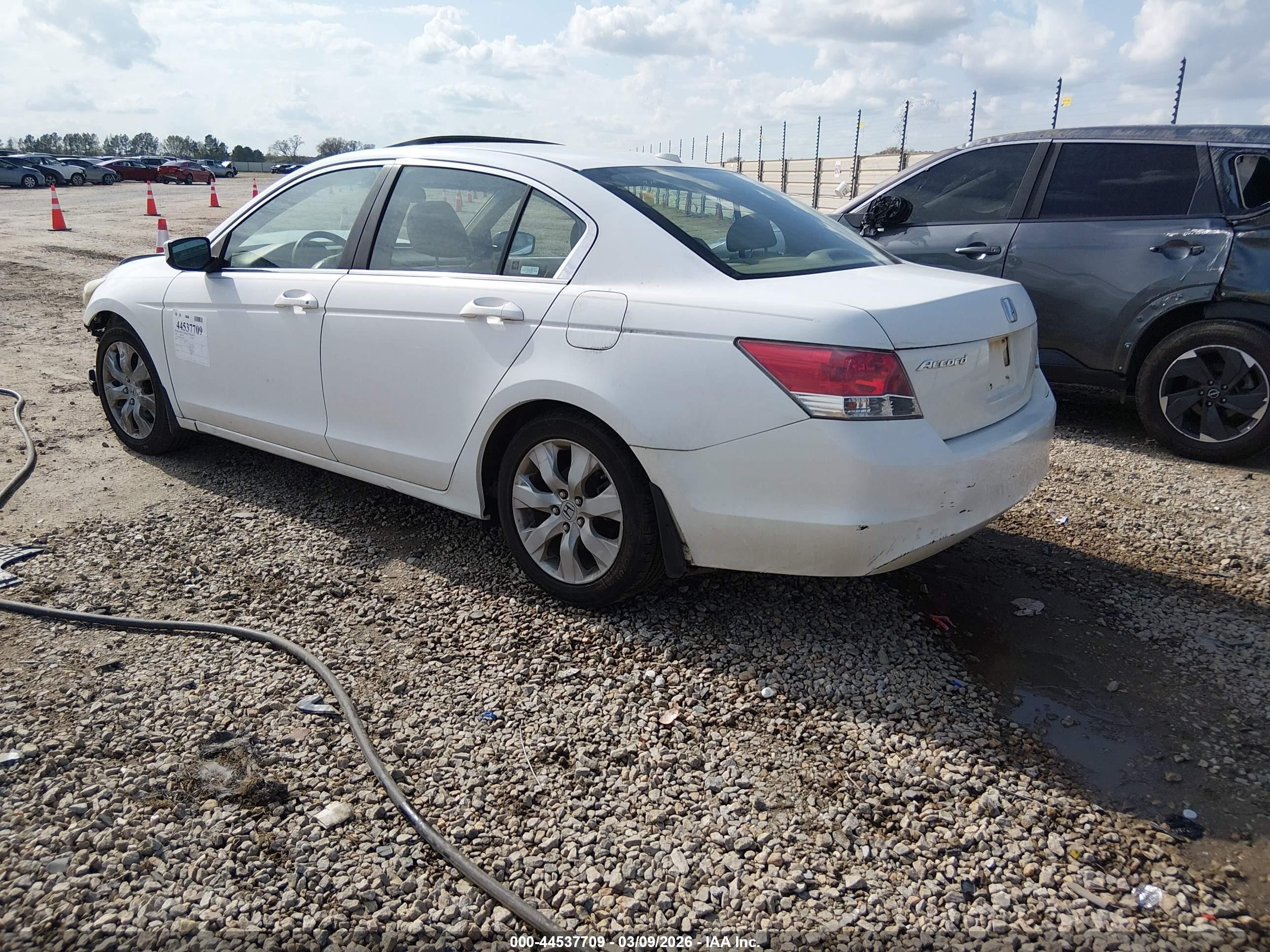 2008 Honda Accord 2.4 Ex-l White vin: 1HGCP26858A001492