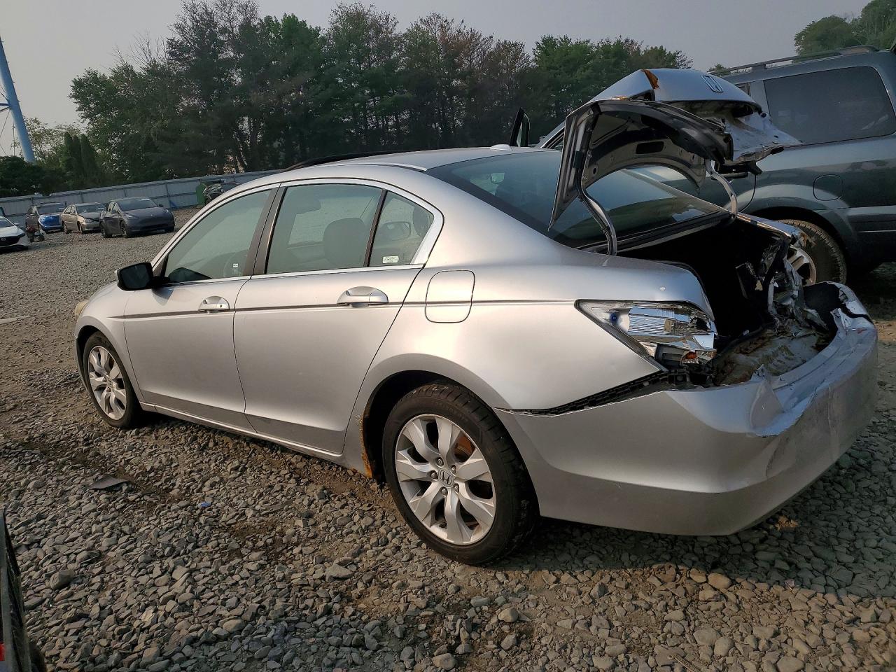 2008 Honda Accord Exl Серебряный vin: 1HGCP26858A073051