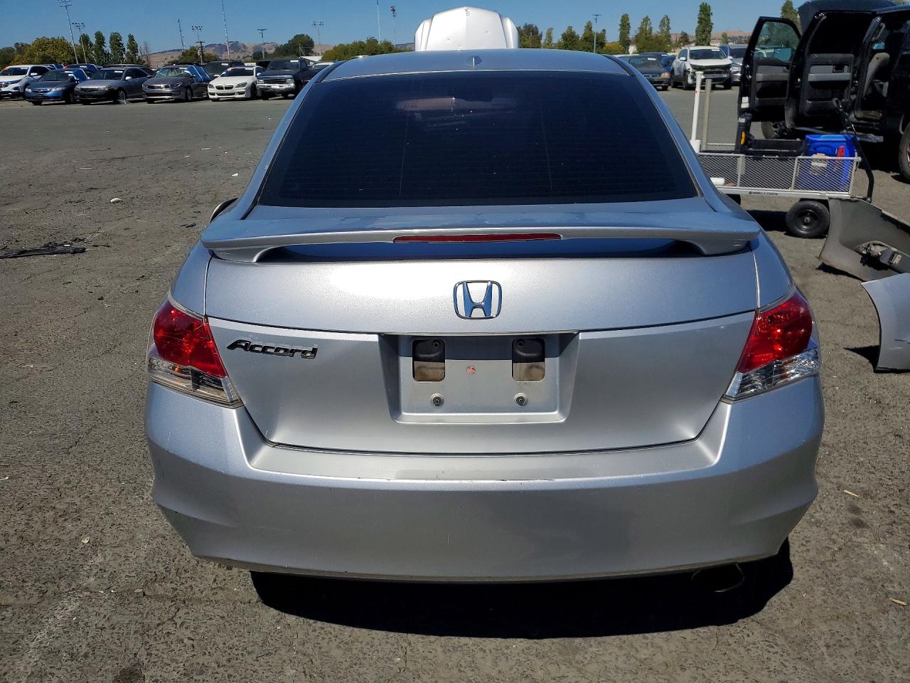 2008 Honda Accord Exl Серебряный vin: 1HGCP26858A073082