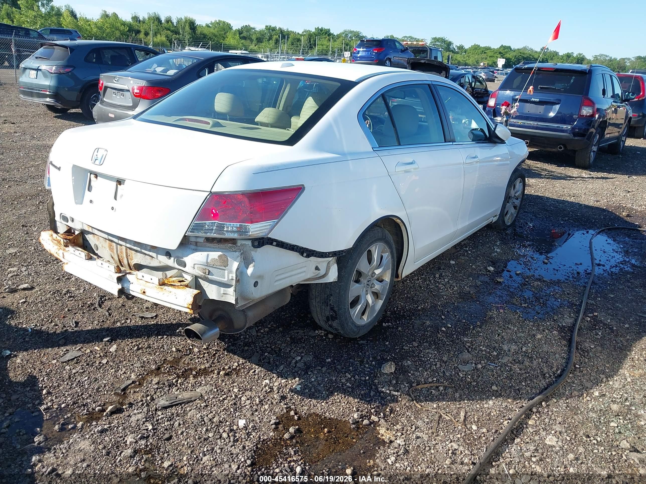 2009 Honda Accord 2.4 Ex-l White vin: 1HGCP26859A035613