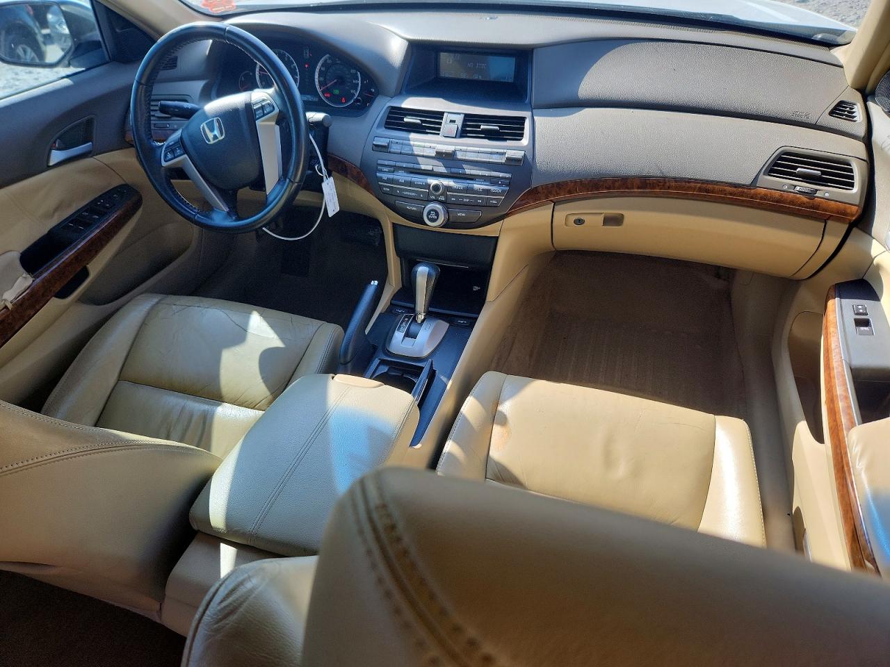 2009 Honda Accord Exl White vin: 1HGCP26869A033174