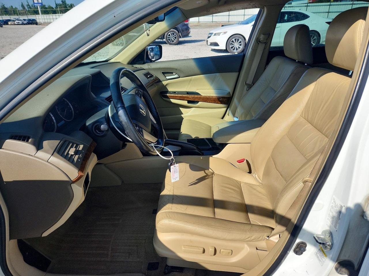 2009 Honda Accord Exl White vin: 1HGCP26869A033174