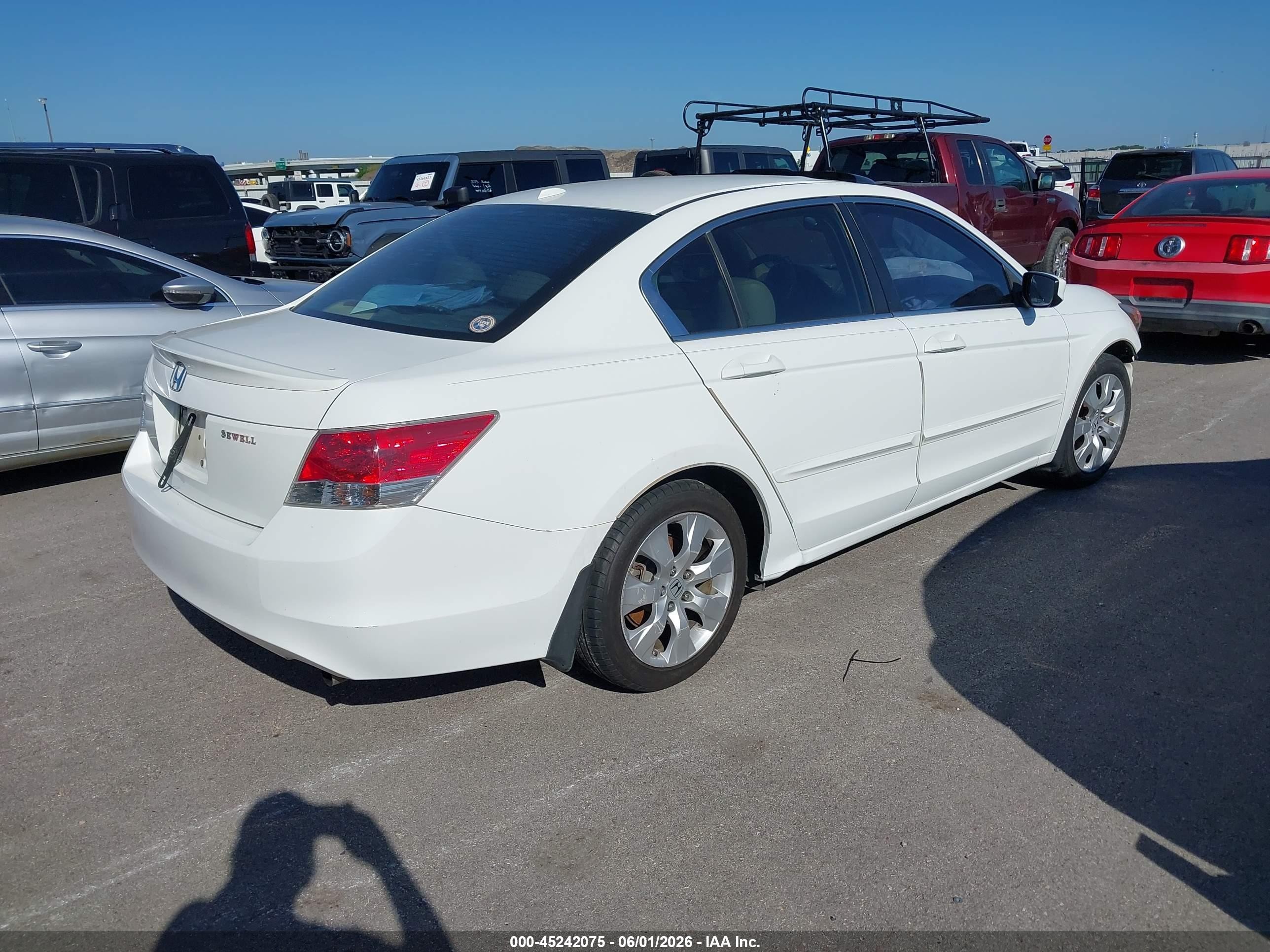 2008 Honda Accord 2.4 Ex-l White vin: 1HGCP26888A030341