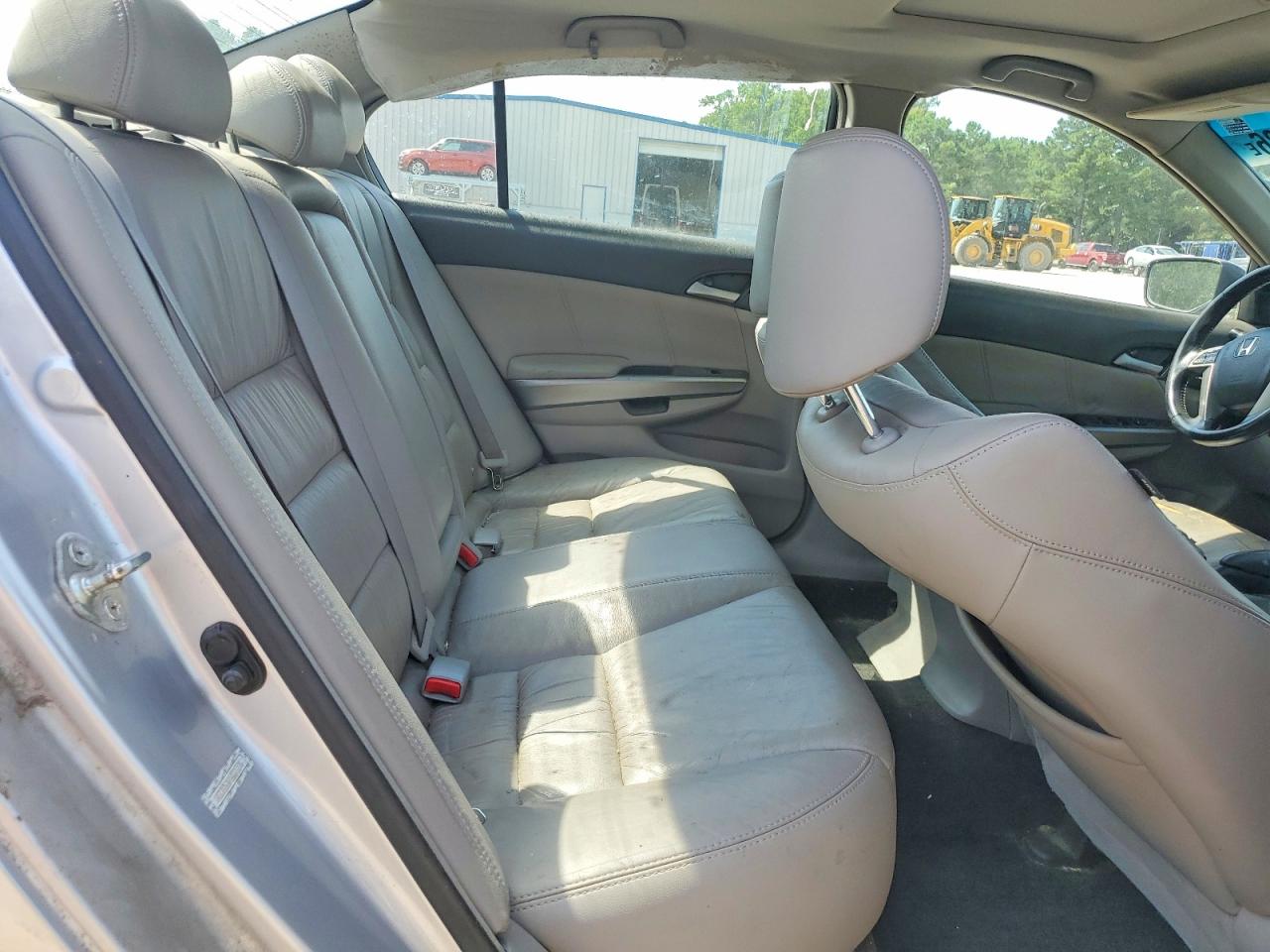 2009 Honda Accord Silver vin: 1HGCP26889A026176