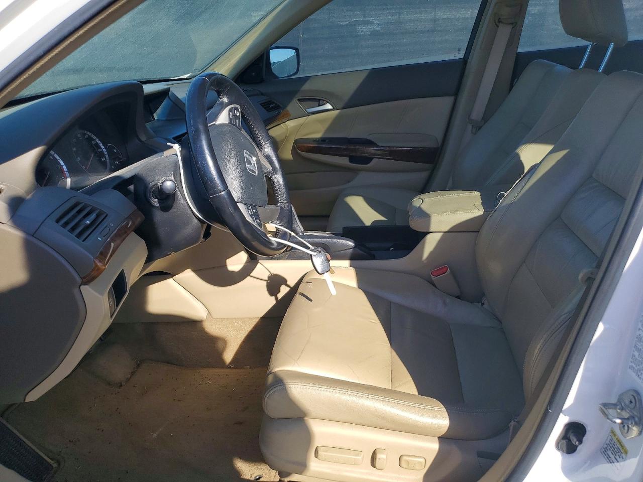2009 Honda Accord Exl White vin: 1HGCP26889A135186