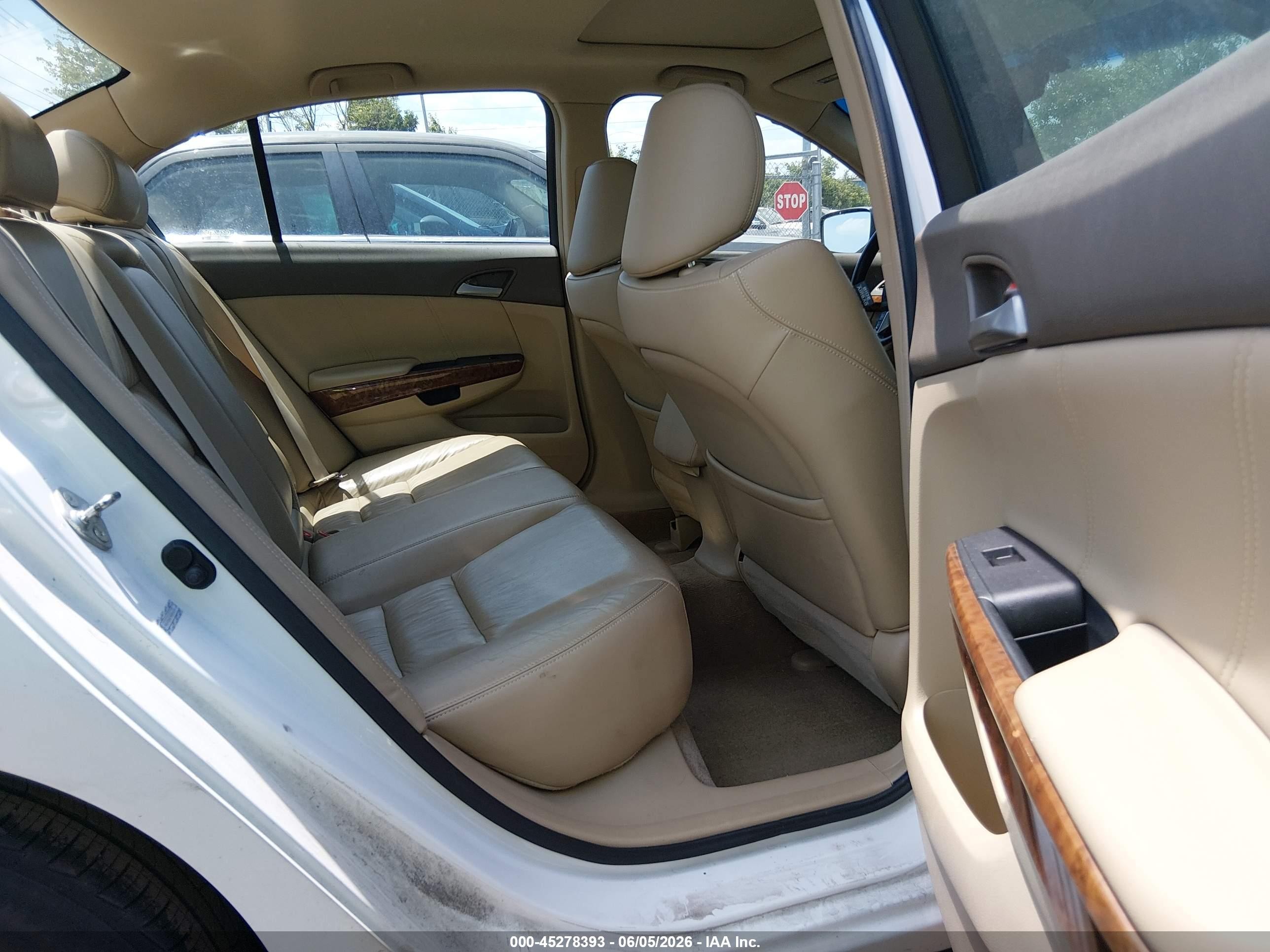 2009 Honda Accord 2.4 Ex-l Белый vin: 1HGCP26889A166051