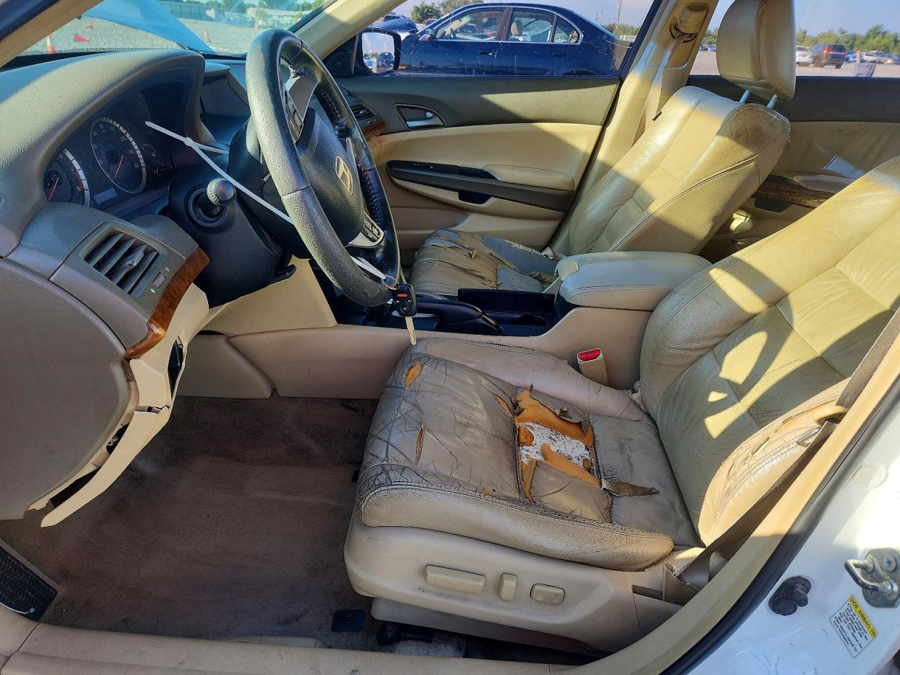 2009 Honda Accord Exl White vin: 1HGCP26899A119076