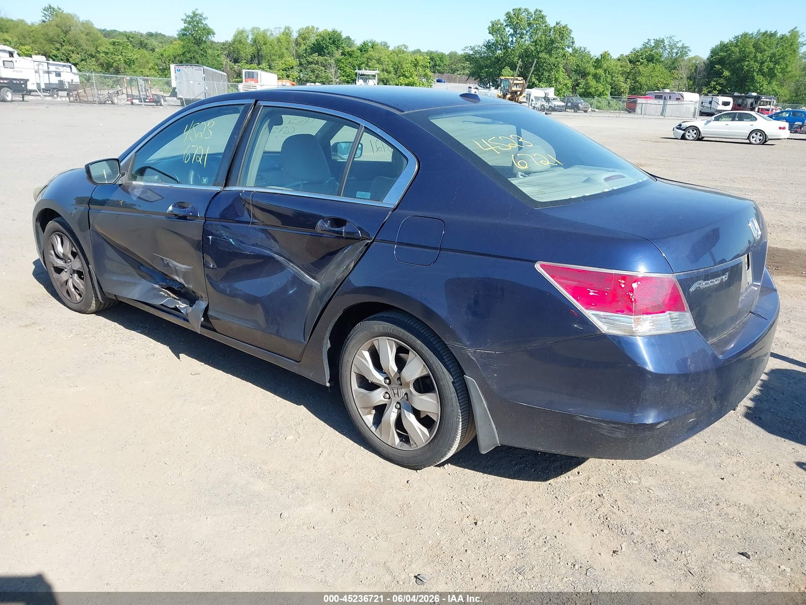 2008 Honda Accord 2.4 Ex-l Синий vin: 1HGCP268X8A151310