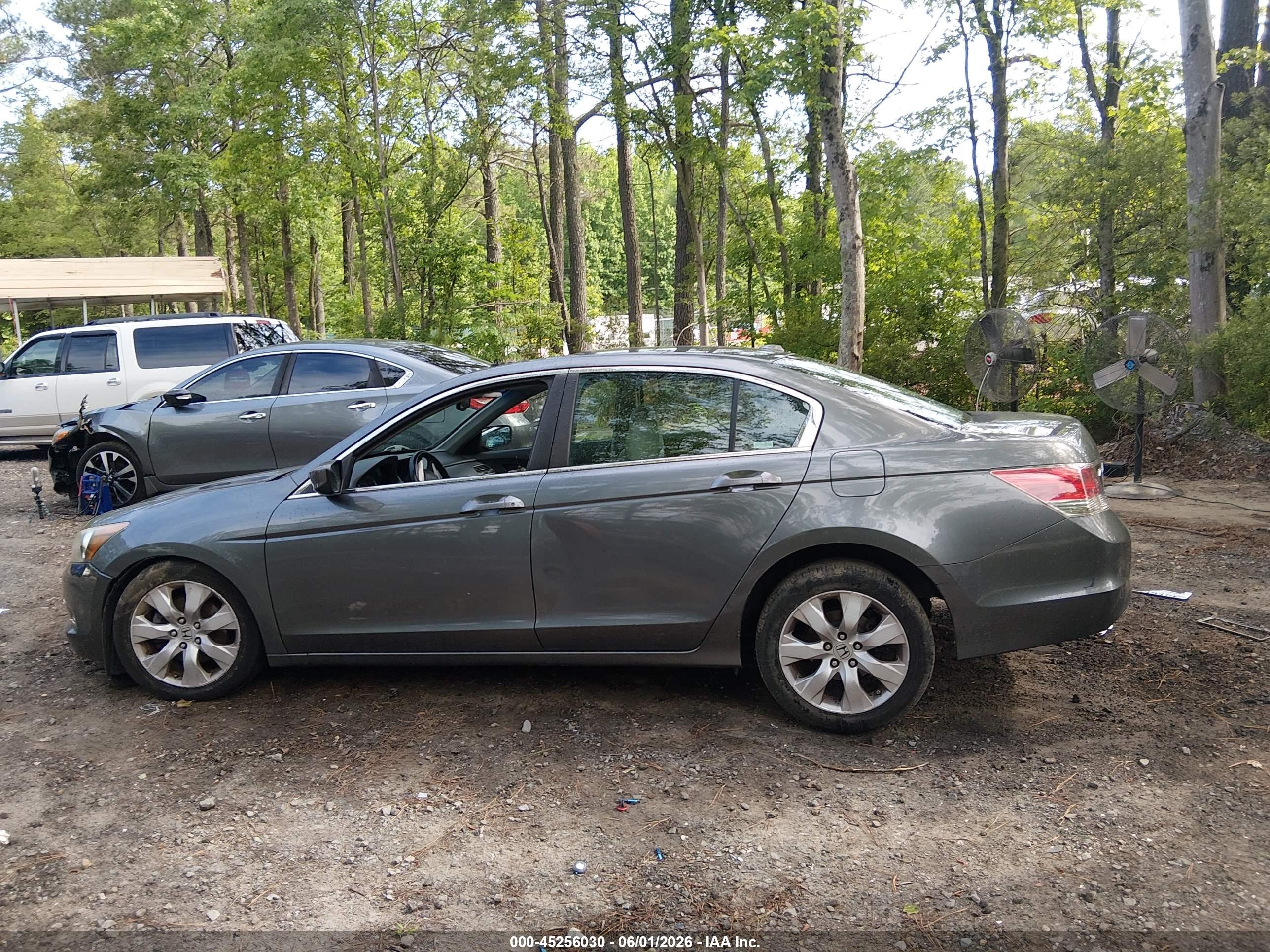 2009 Honda Accord 2.4 Ex-l Silver vin: 1HGCP268X9A135030