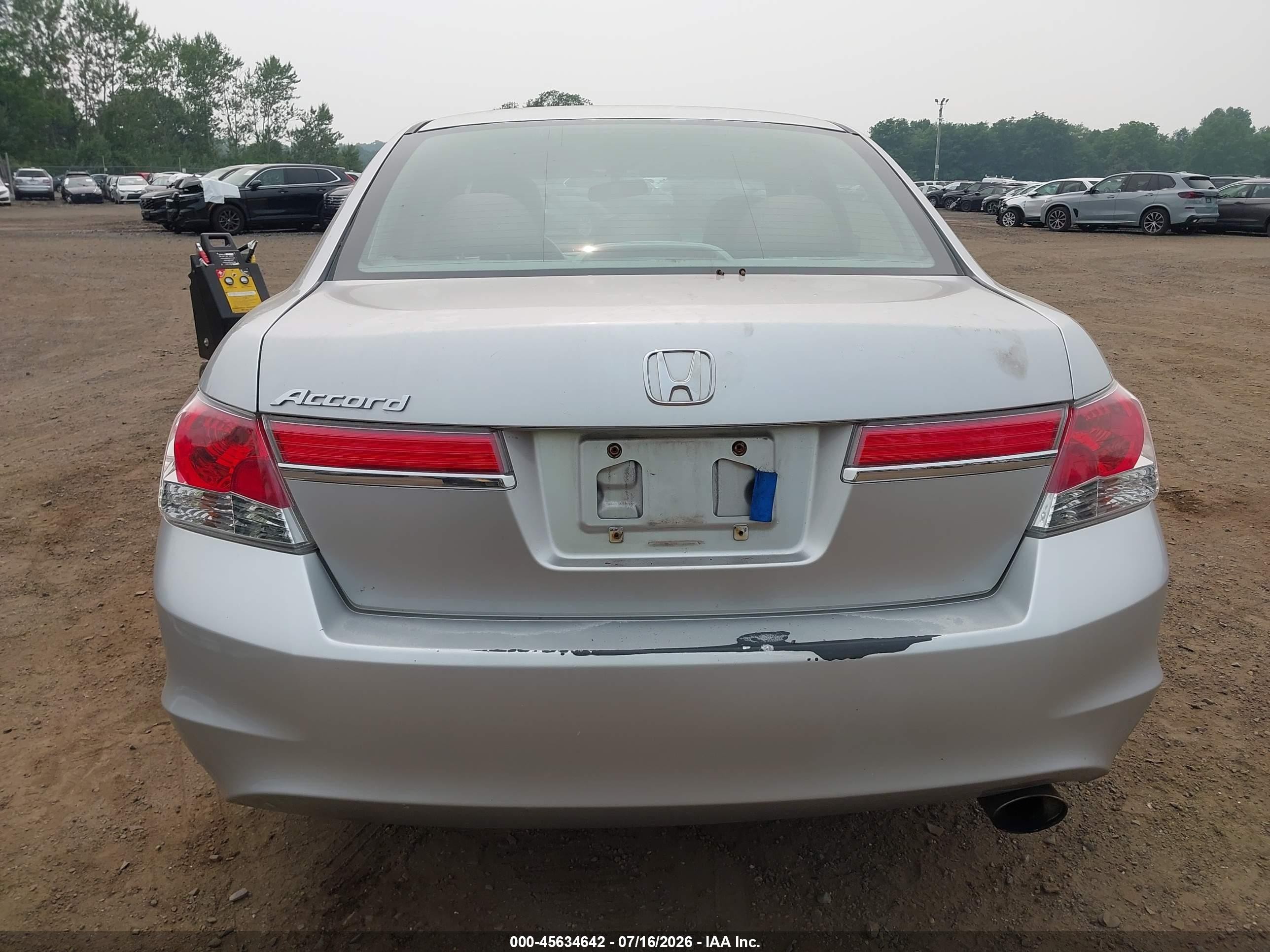 2011 Honda Accord 2.4 Ex Серебряный vin: 1HGCP2E71BA081728