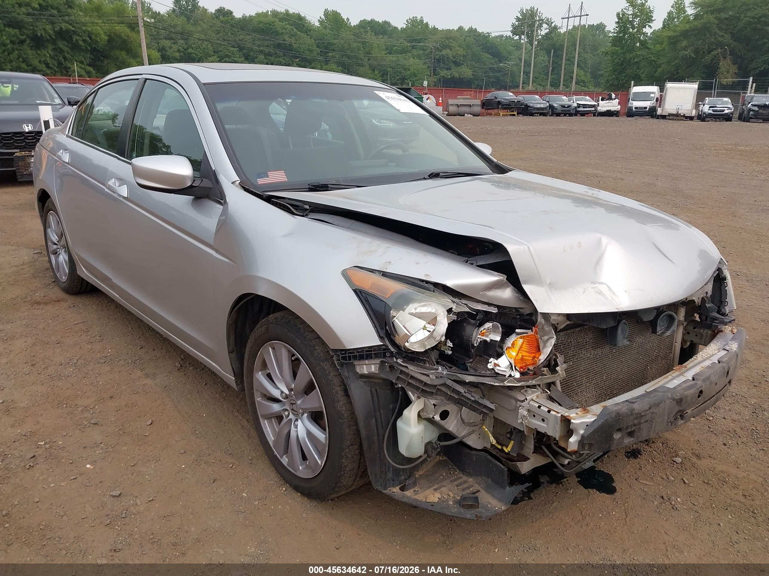 2011 Honda Accord 2.4 Ex Серебряный vin: 1HGCP2E71BA081728