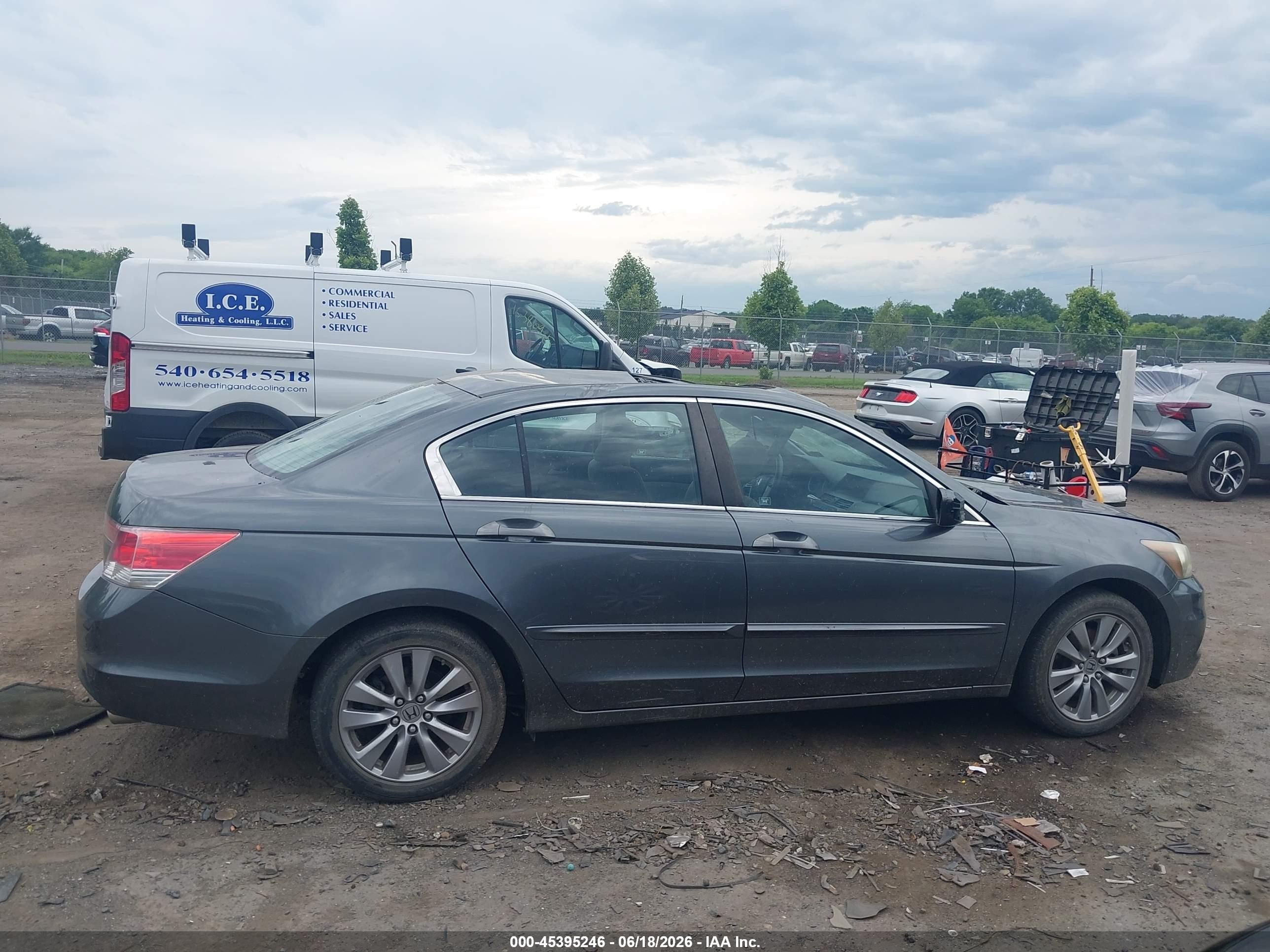 2011 Honda Accord 2.4 Ex Gray vin: 1HGCP2E73BA157613
