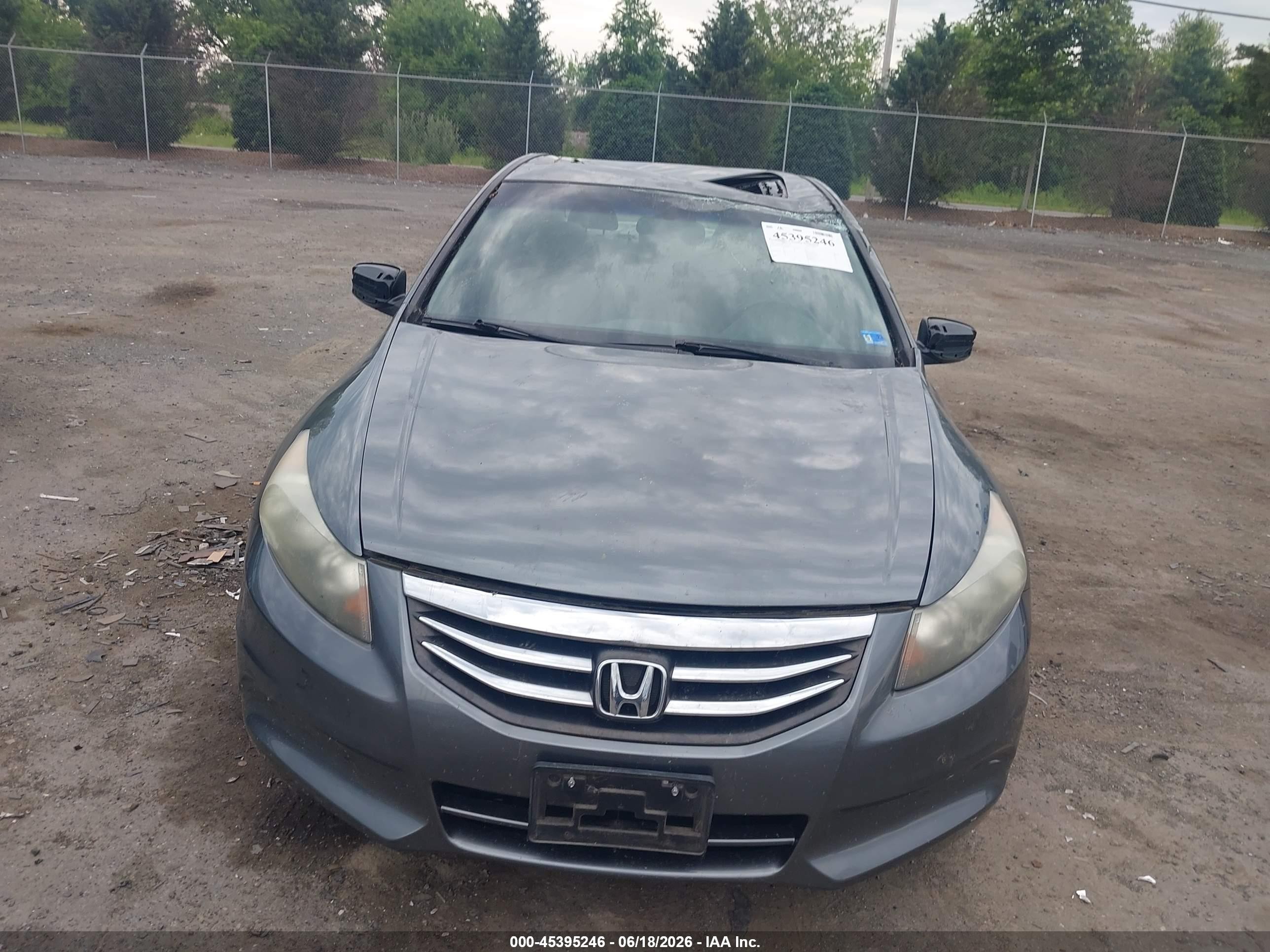 2011 Honda Accord 2.4 Ex Gray vin: 1HGCP2E73BA157613