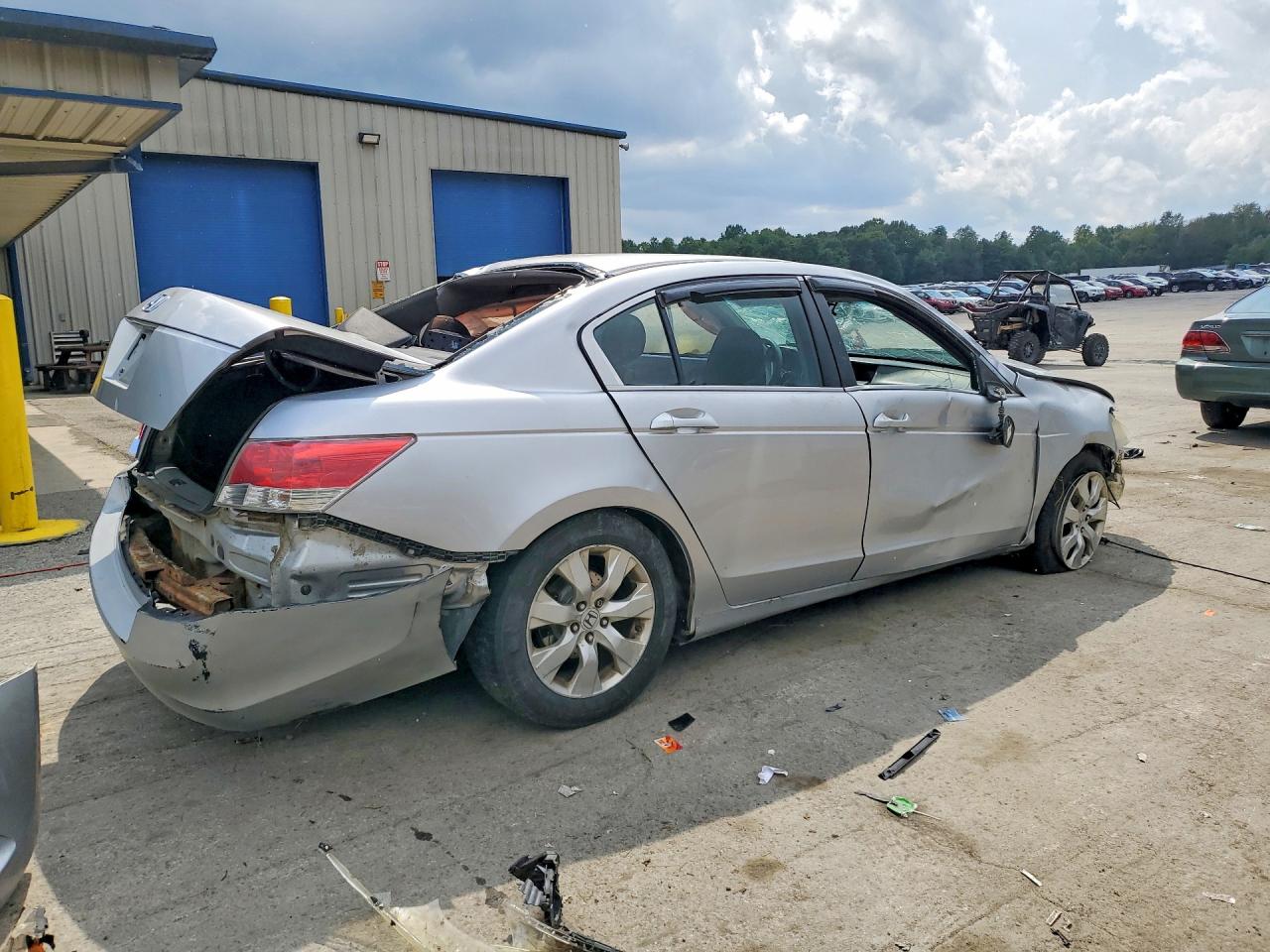 2010 Honda Accord Ex Silver vin: 1HGCP2E79AA106924