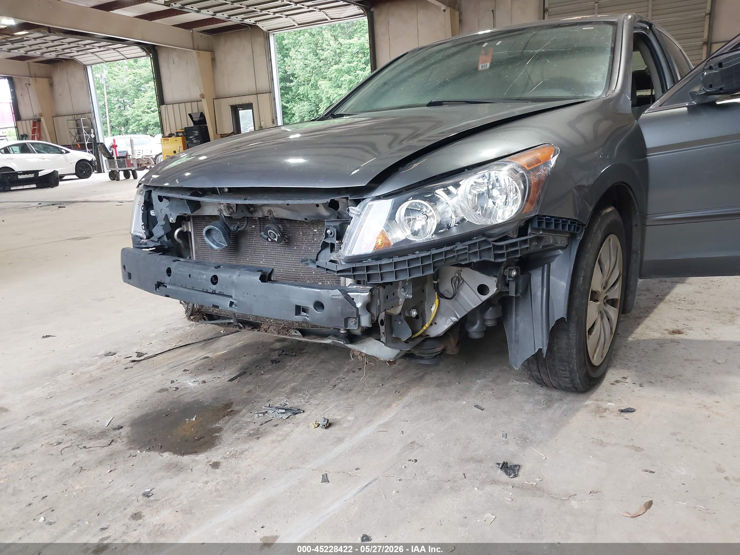 2010 Honda Accord 2.4 Lx Gray vin: 1HGCP2F30AA008795