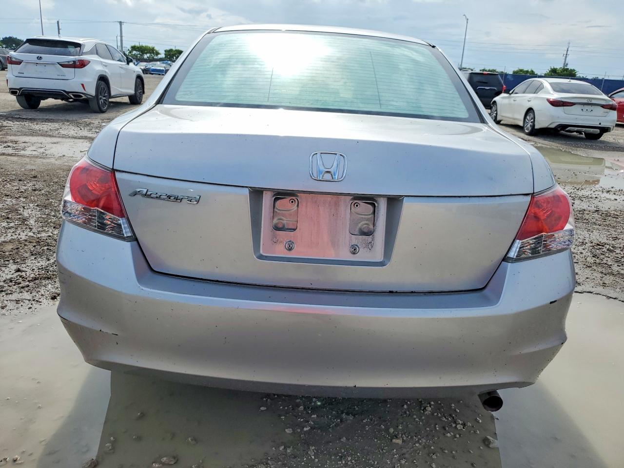 2010 Honda Accord Lx Silver vin: 1HGCP2F30AA021207
