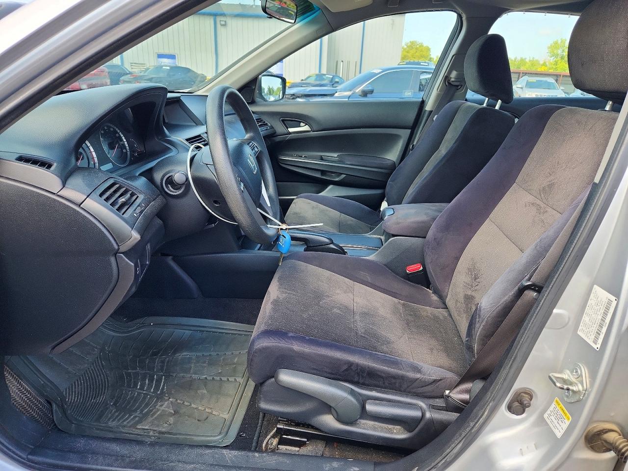 2010 Honda Accord Lx Silver vin: 1HGCP2F30AA081519