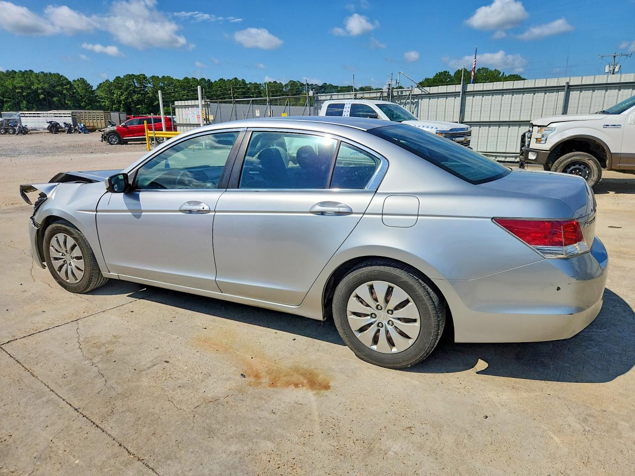 2010 Honda Accord Lx Silver vin: 1HGCP2F30AA081519