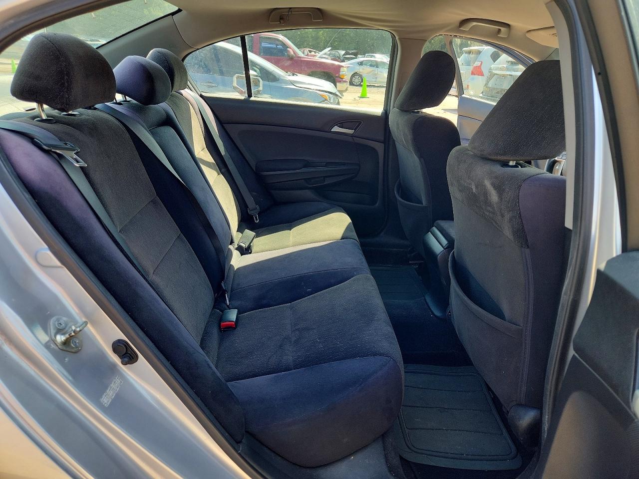 2010 Honda Accord Lx Silver vin: 1HGCP2F30AA081519