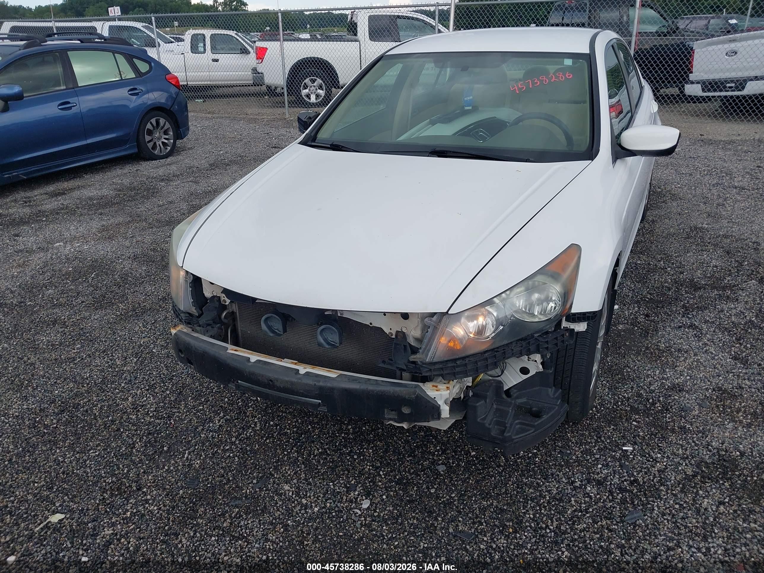 2010 Honda Accord 2.4 Lx Белый vin: 1HGCP2F30AA087689