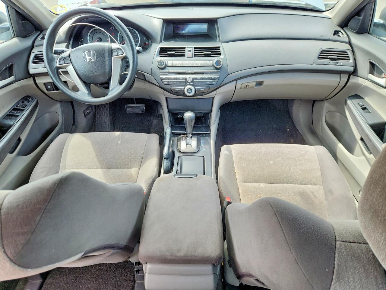 2010 Honda Accord Lx Silver vin: 1HGCP2F30AA149771