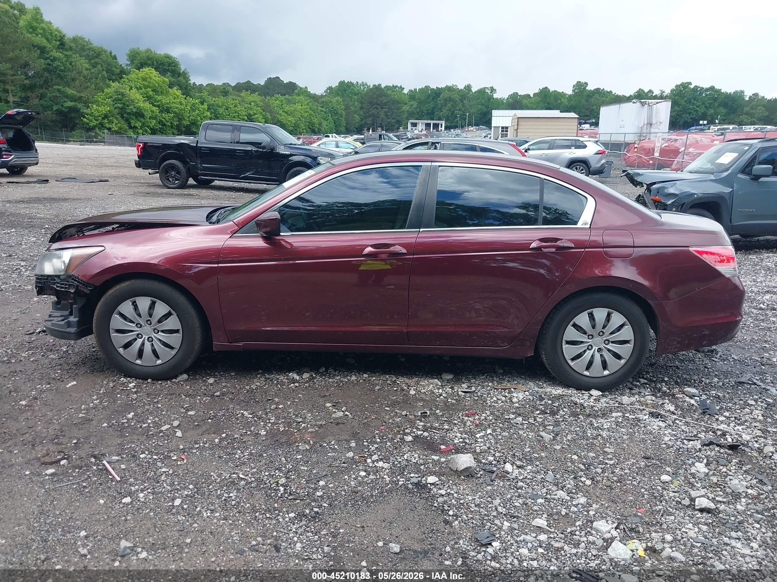 2010 Honda Accord 2.4 Lx Red vin: 1HGCP2F30AA171155