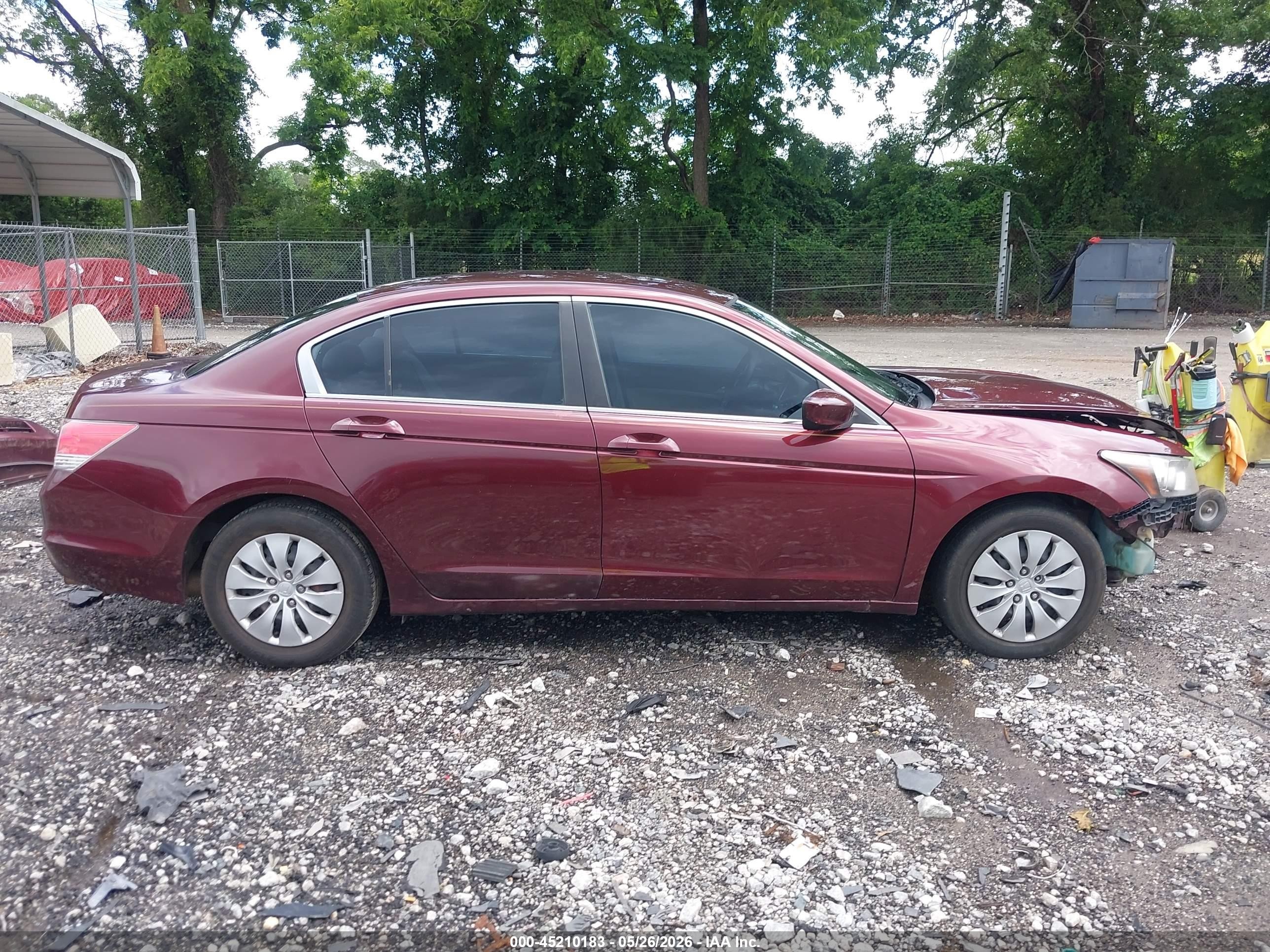 2010 Honda Accord 2.4 Lx Red vin: 1HGCP2F30AA171155
