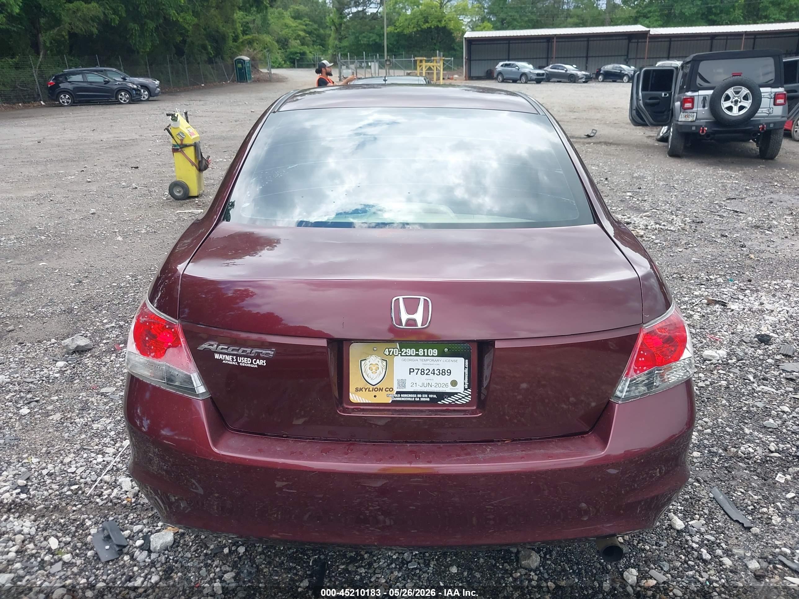 2010 Honda Accord 2.4 Lx Red vin: 1HGCP2F30AA171155