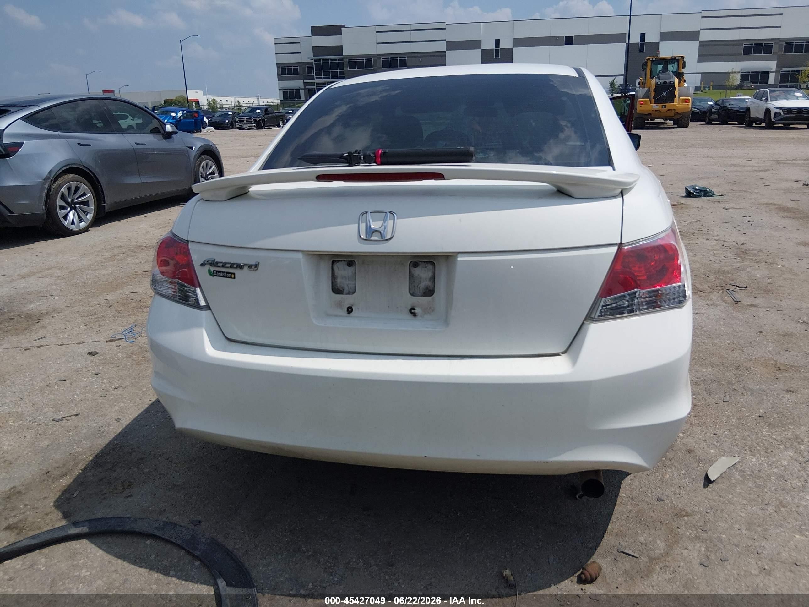 2010 Honda Accord 2.4 Lx Белый vin: 1HGCP2F30AA186304
