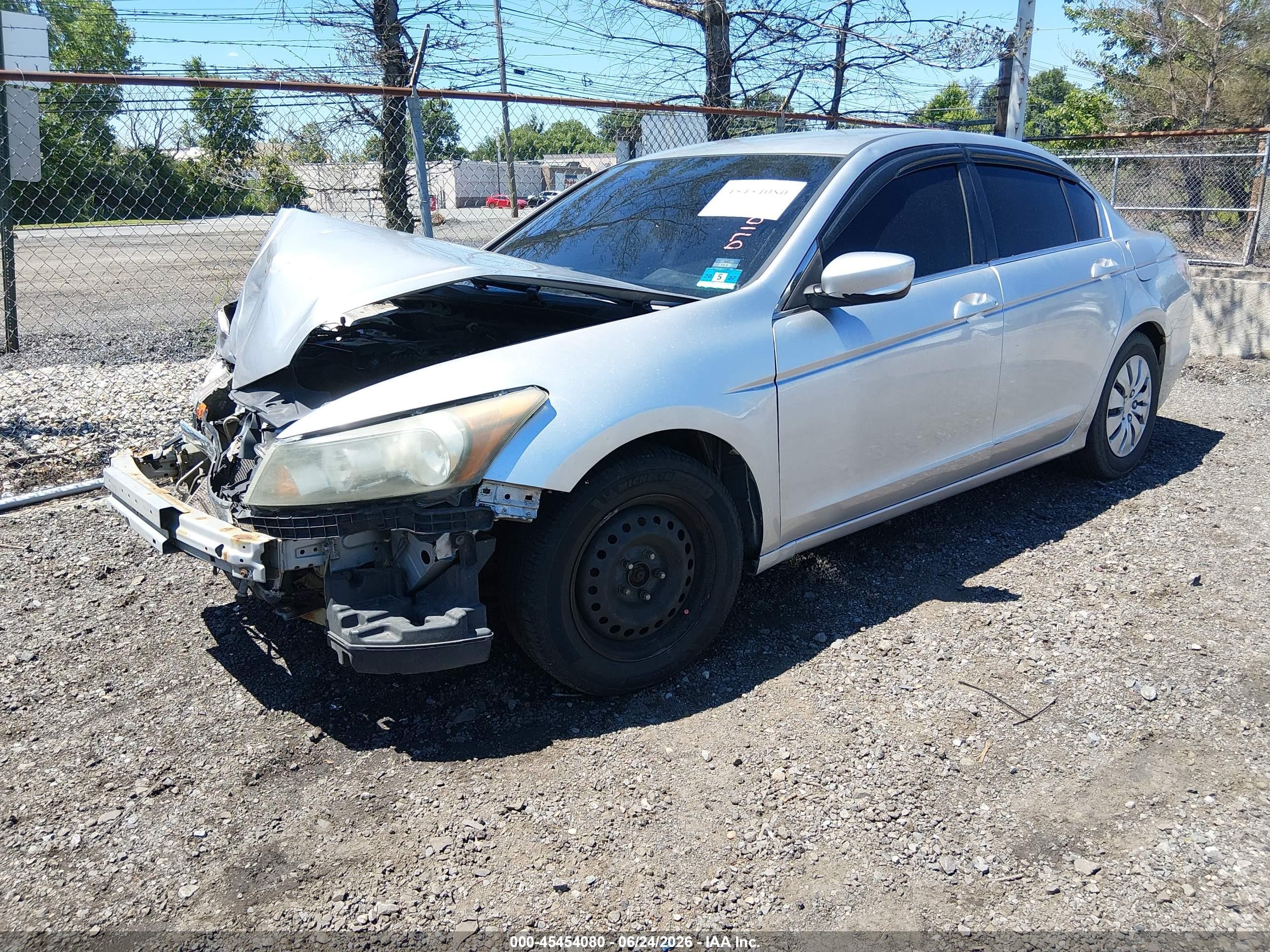 2011 Honda Accord 2.4 Lx Silver vin: 1HGCP2F30BA071056