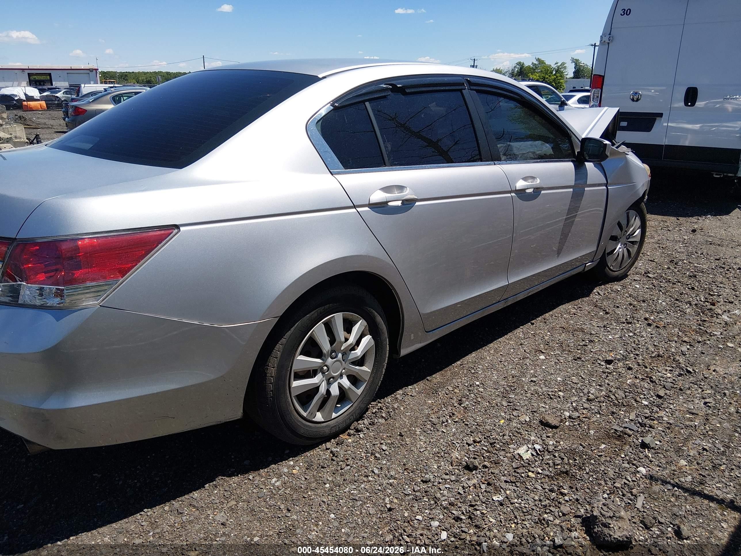 2011 Honda Accord 2.4 Lx Silver vin: 1HGCP2F30BA071056