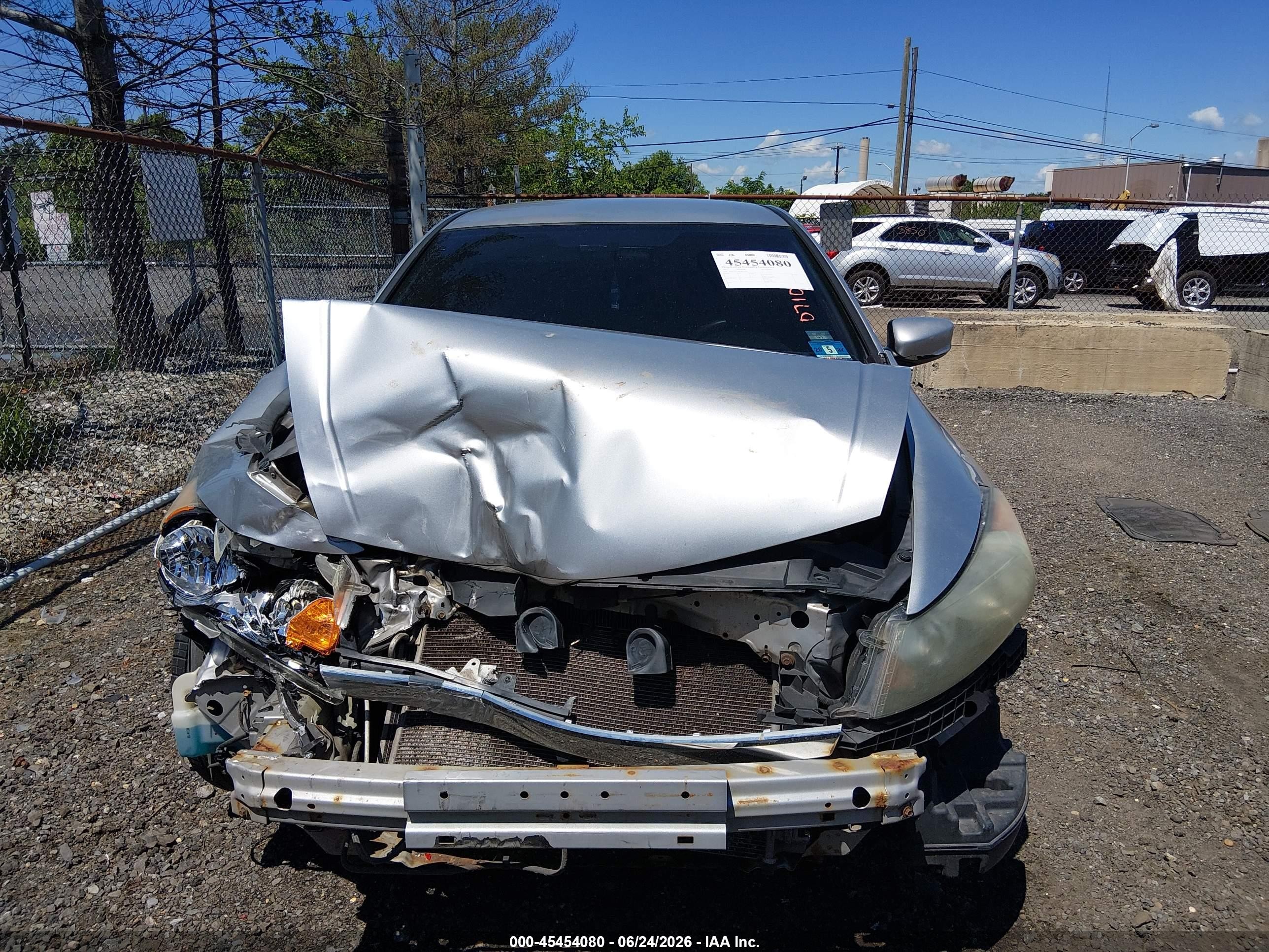 2011 Honda Accord 2.4 Lx Silver vin: 1HGCP2F30BA071056