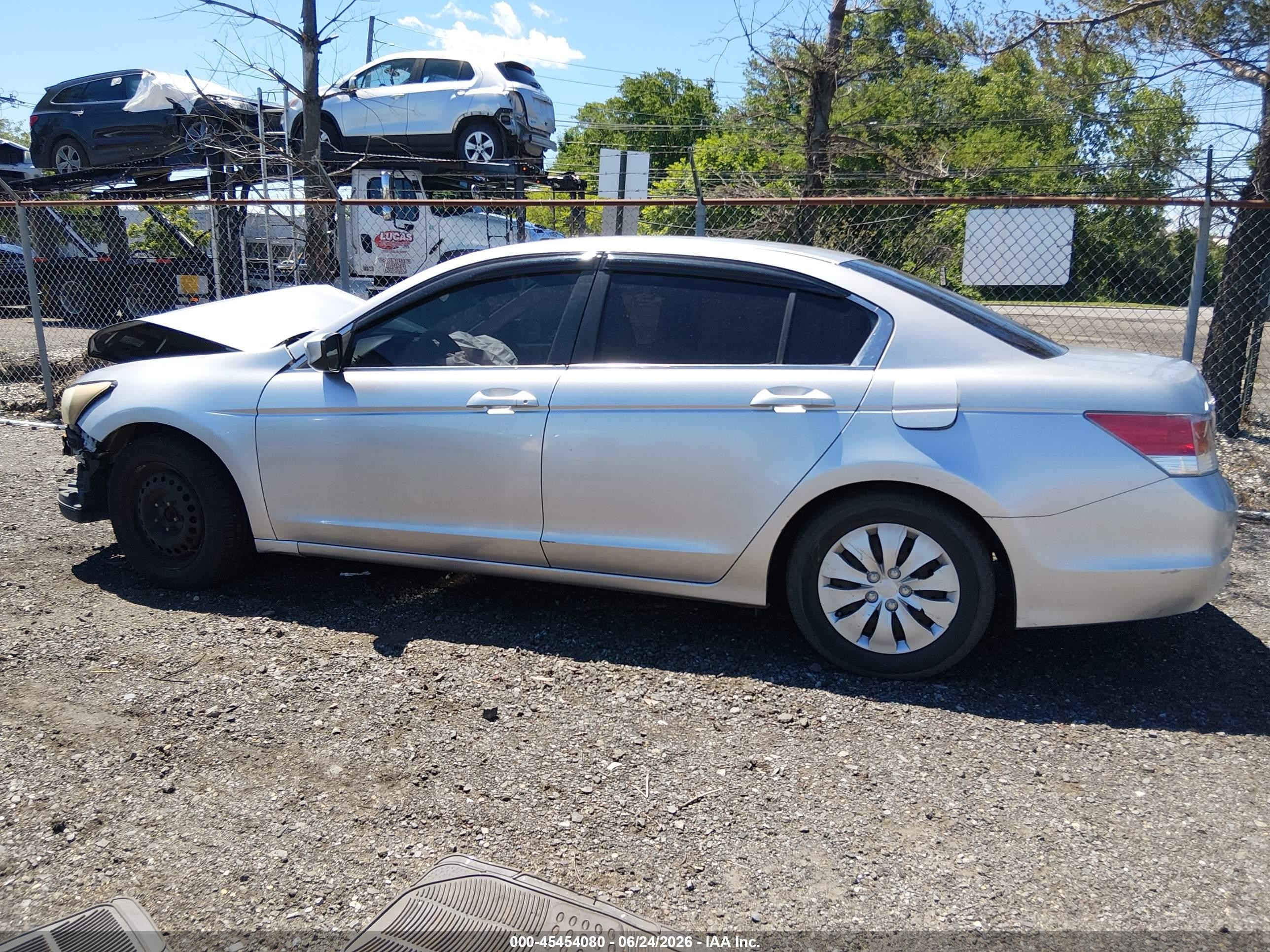 2011 Honda Accord 2.4 Lx Silver vin: 1HGCP2F30BA071056
