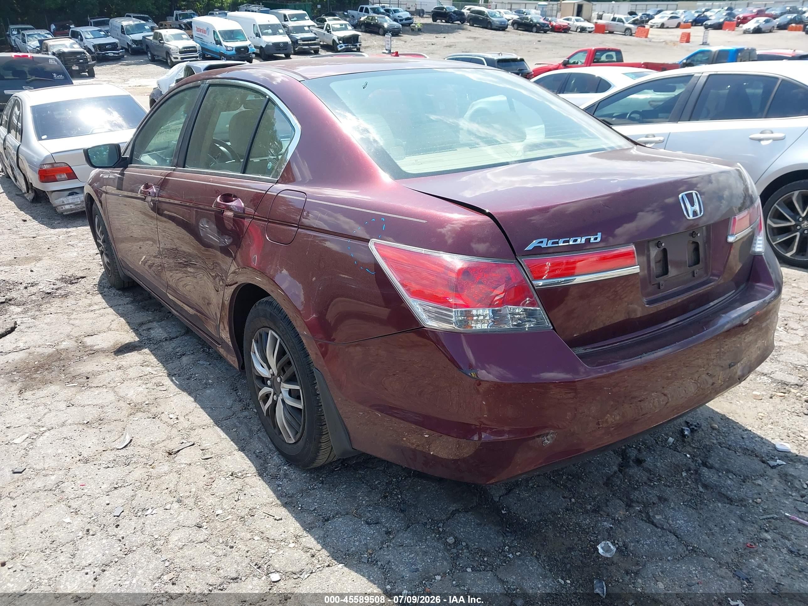 2011 Honda Accord 2.4 Lx Темно-бордовый vin: 1HGCP2F30BA104573